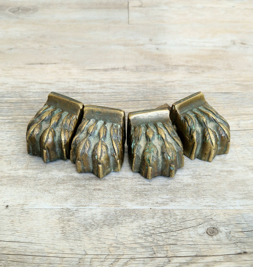 Rare 1800-1850 Heavy Sand-Cast Brass Lion Paw Feet, Set of 4 Antique Claw Foot Leg Caps for Pedestal Table etc Restoration