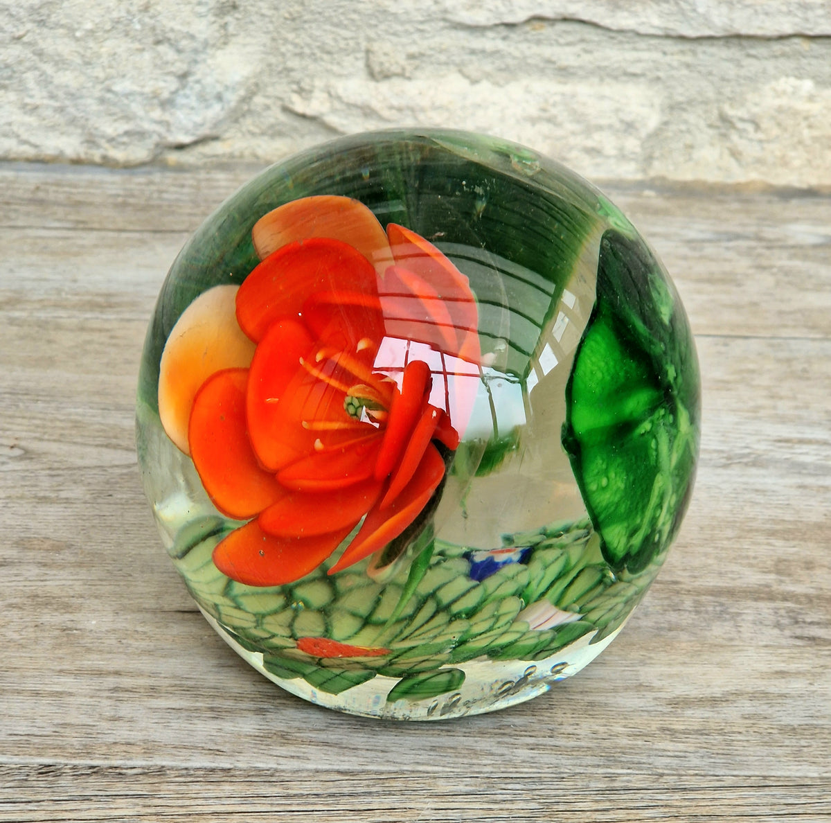 Vintage Giant Magnum Red Flower & Frogs Art Glass Sphere Ball Paperweight 9.5cm 1.4kg