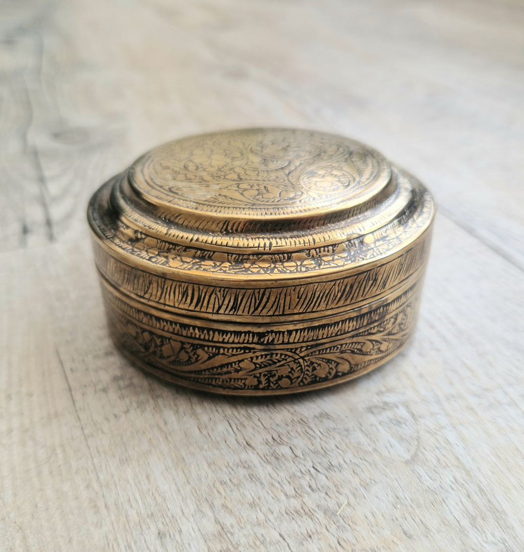 Antique 19th Century Deccan Indian Floral Engraved Pandan Brass Betel Nut Box