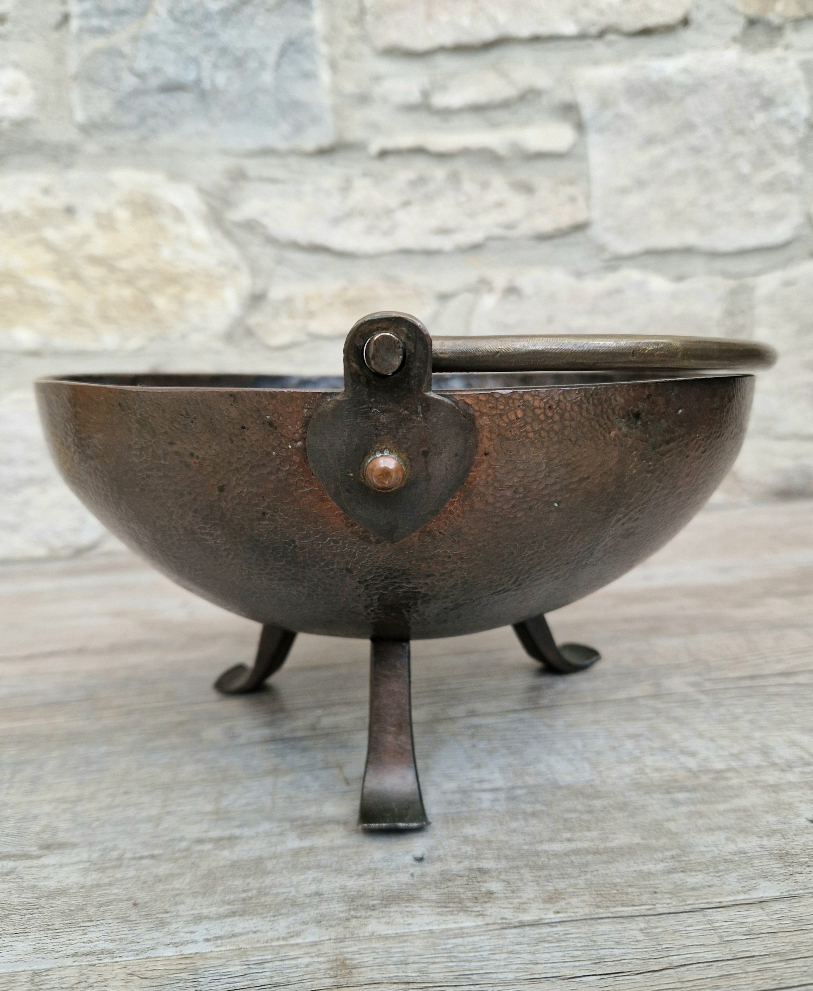 Antique Arts & Crafts Hand Beaten Solid Copper Brass Handled Tri-Foot Planter Bowl c.1890-1900's