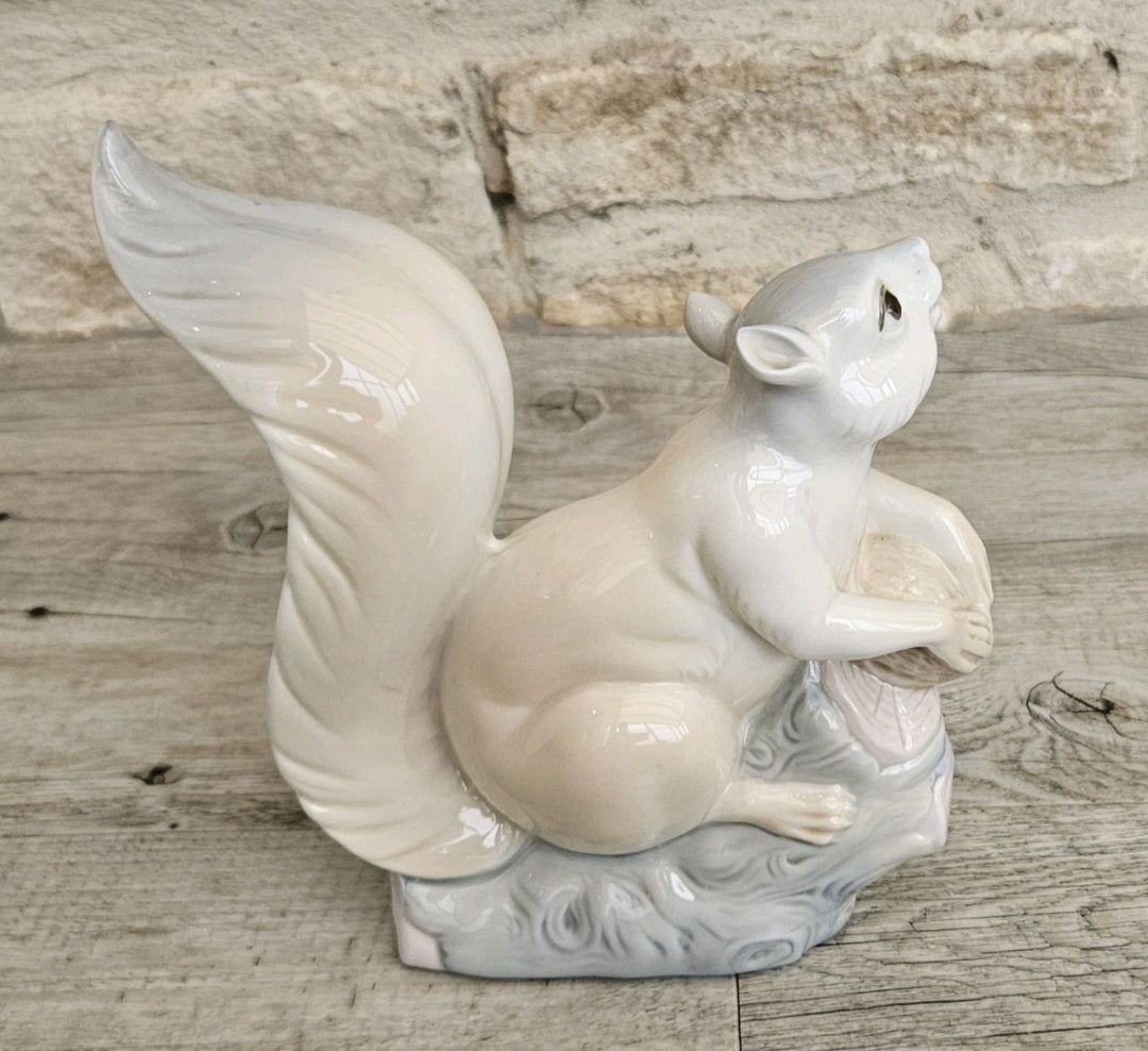 Vintage Squirrel Ornament Figure Porcelain Miguel Requena Spain 19cm X 15cm