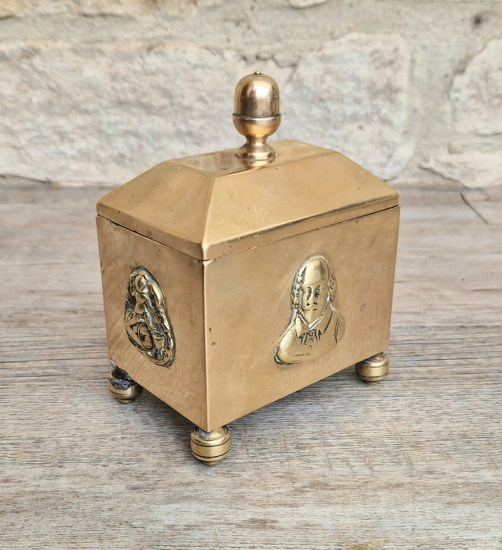 Colbrookdale Style Brass Relief Decoration Pyramid Lid Caddy Box