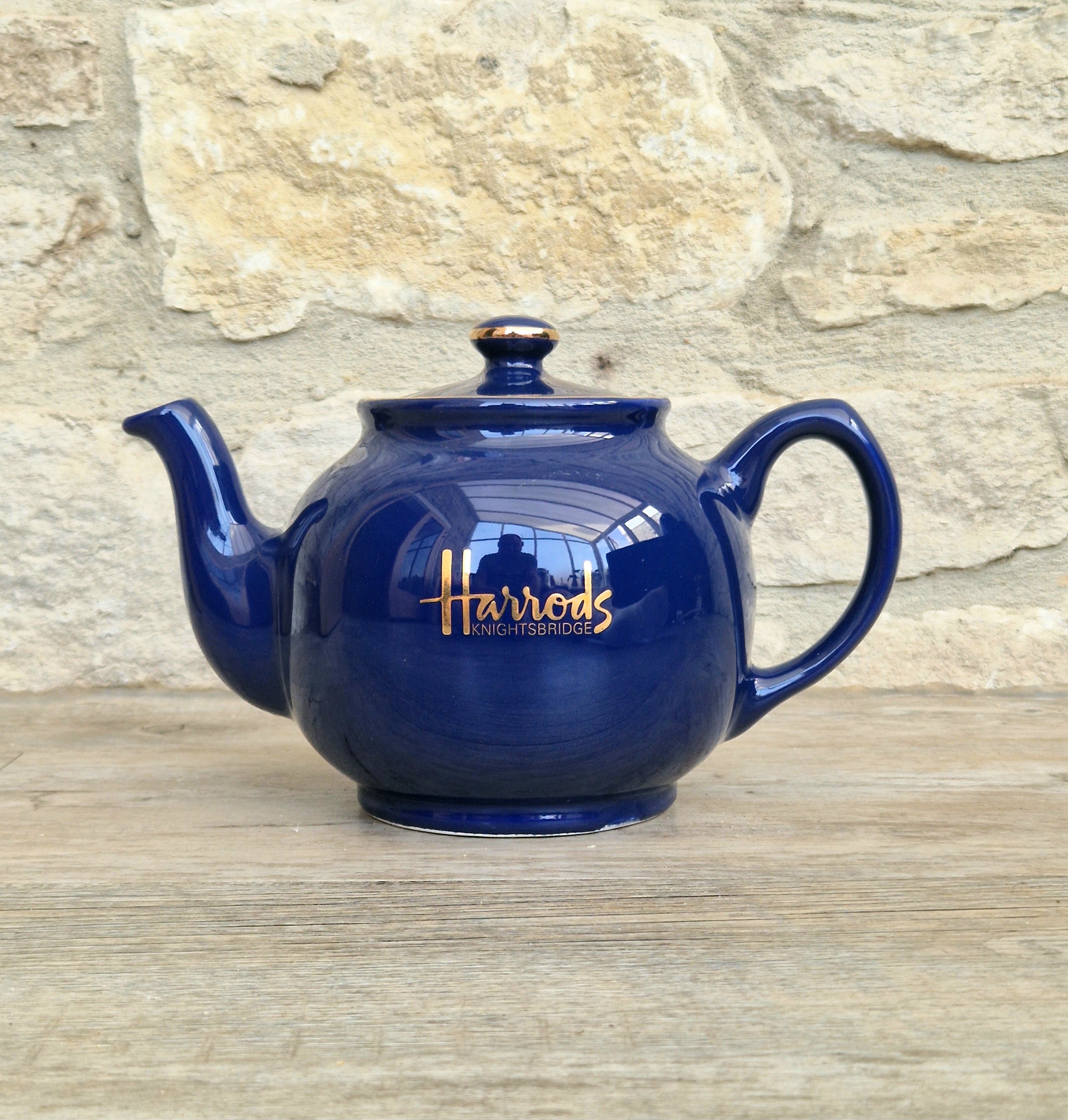 Harrods London Teapot Large Blue 2 Pint Sadler Made in England Vintage Collectible Kitchenware