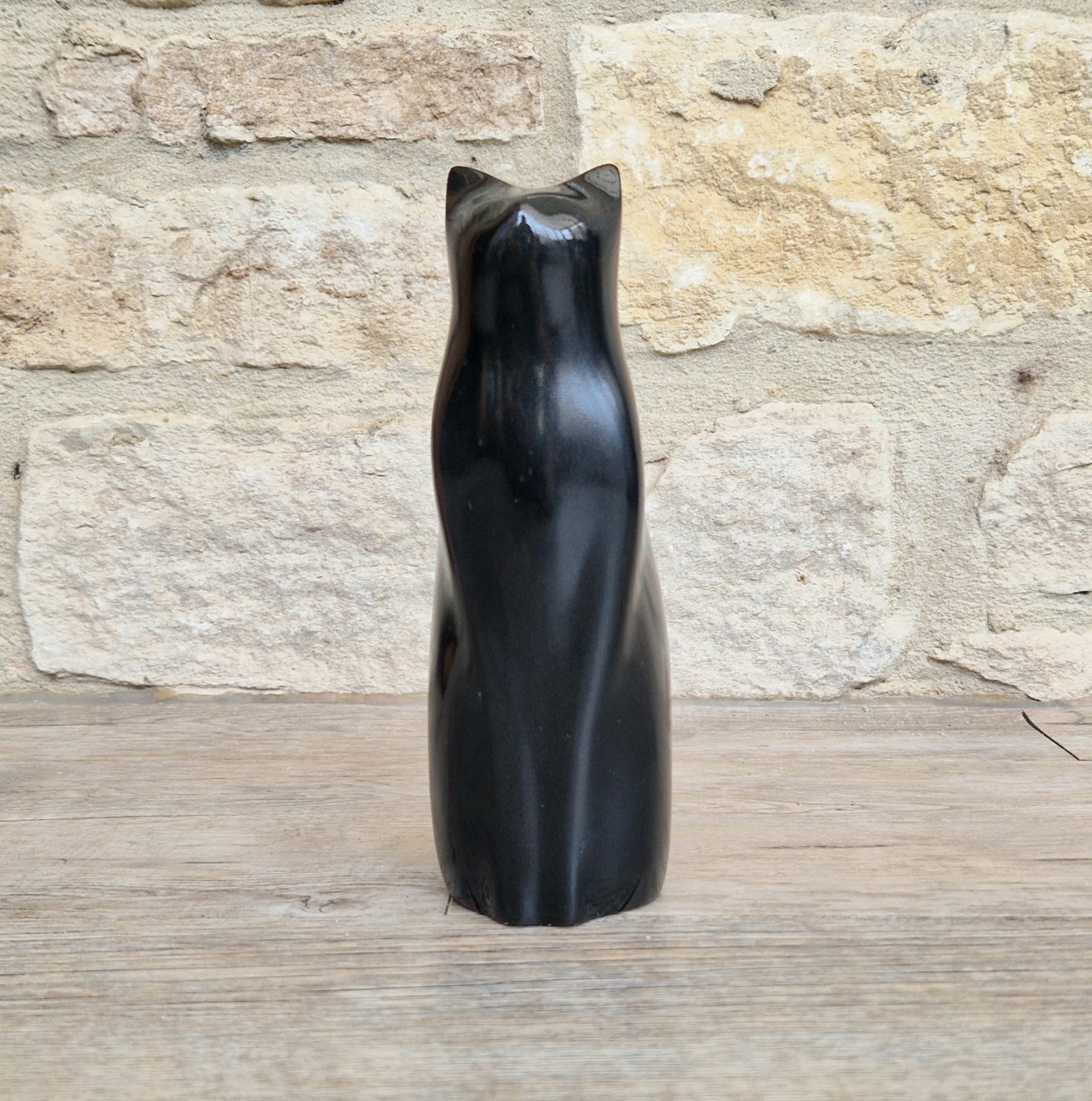 Perry Lancaster Sitting Cat Sculpture – Gloss Black Resin Figurine,Mid Century Decor 17cm