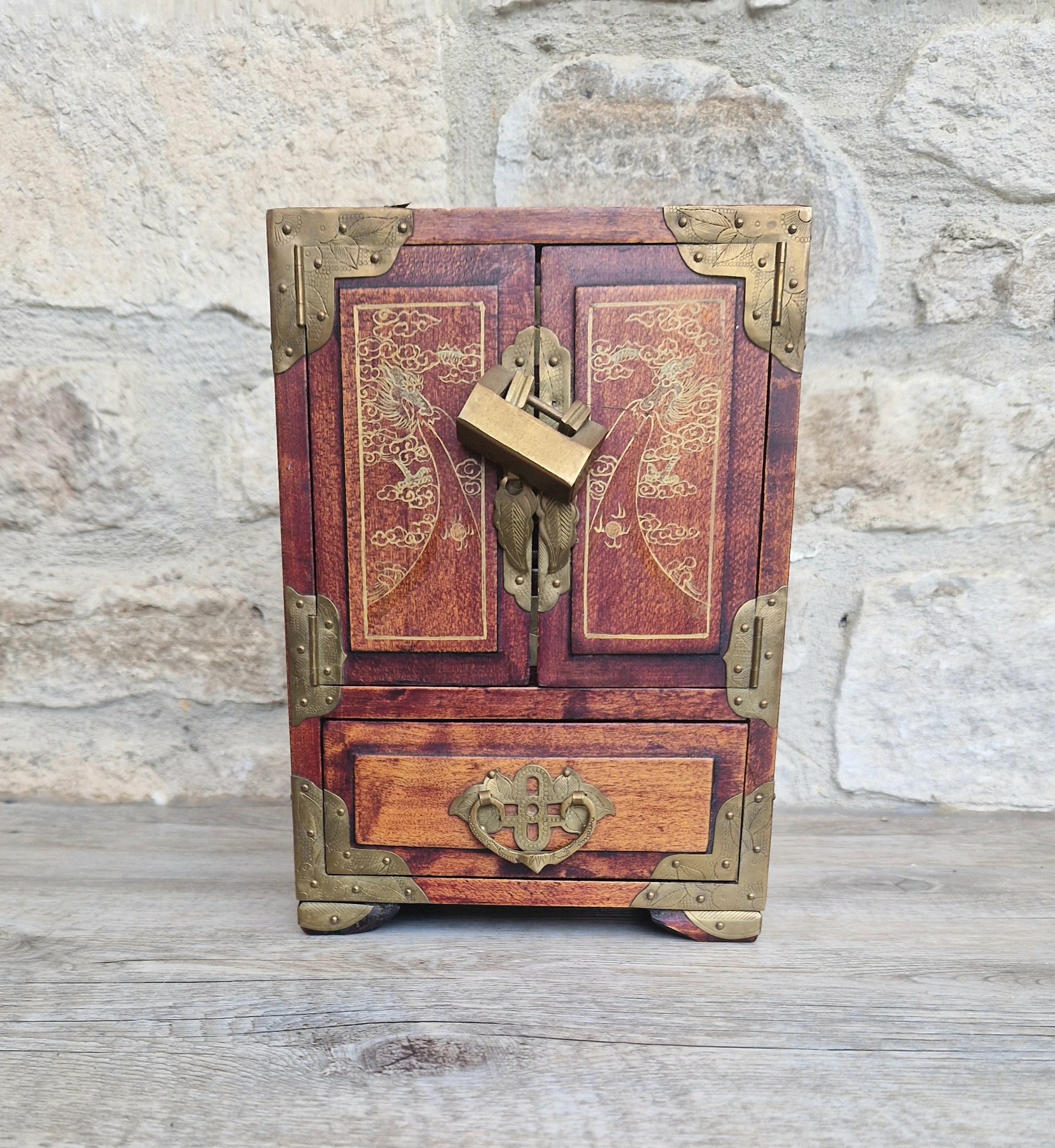 Vintage Hardwood Brass Bound Oriental Hand-Painted Chinoiserie Dragons Footed Jewellery Box Chest 1940s