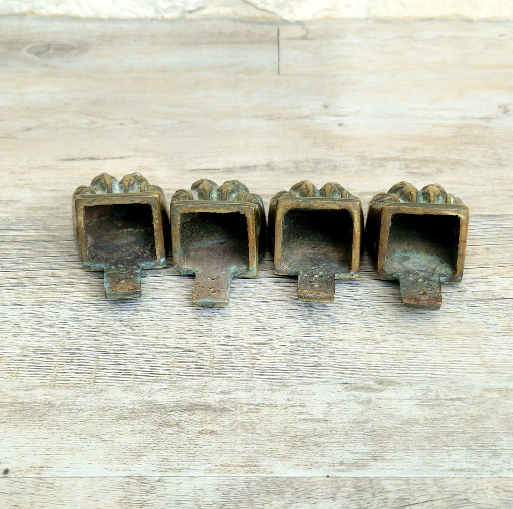 Rare 1800-1850 Heavy Sand-Cast Brass Lion Paw Feet, Set of 4 Antique Claw Foot Leg Caps for Pedestal Table etc Restoration