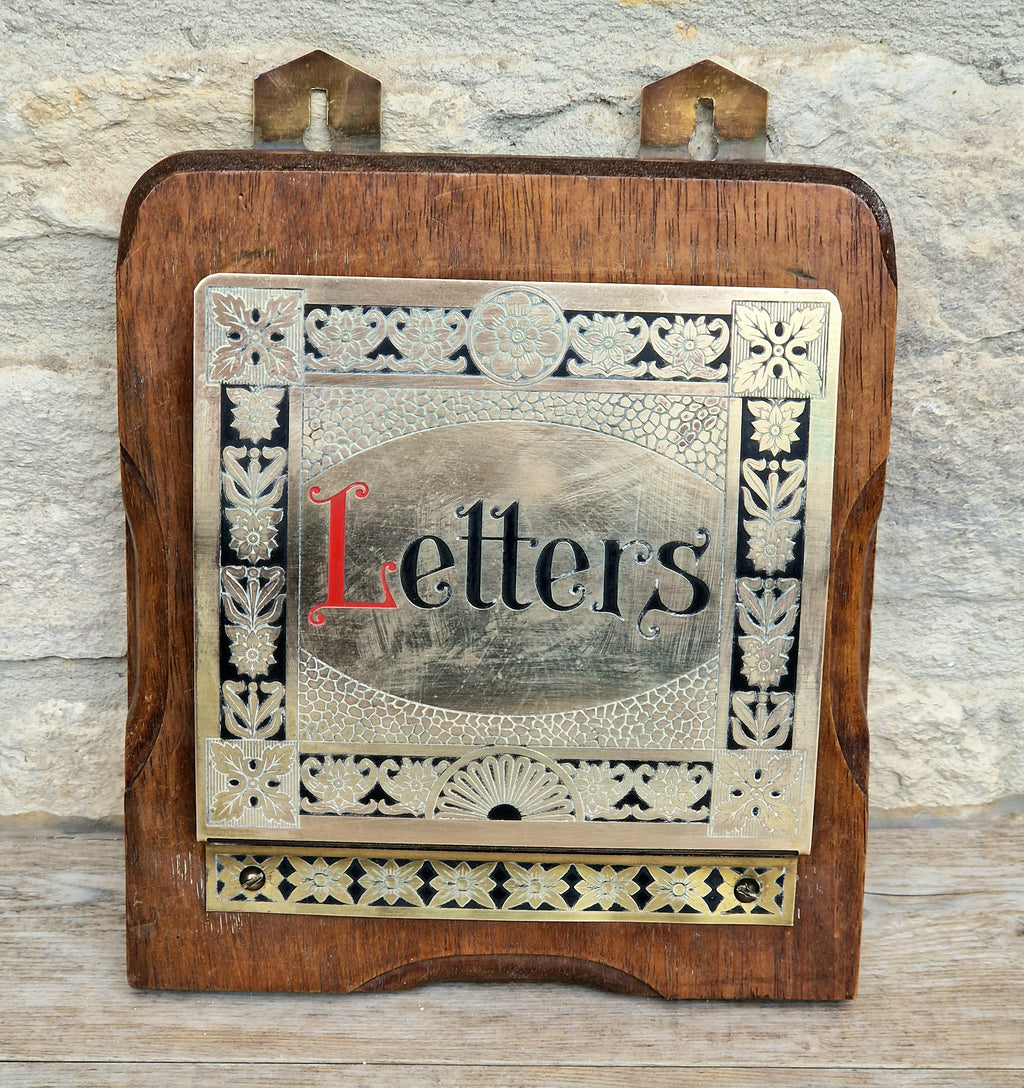 Antique Arts & Crafts Brass And Quarter Sawn Oak Gentleman's Wall Single Carved Letter Rack