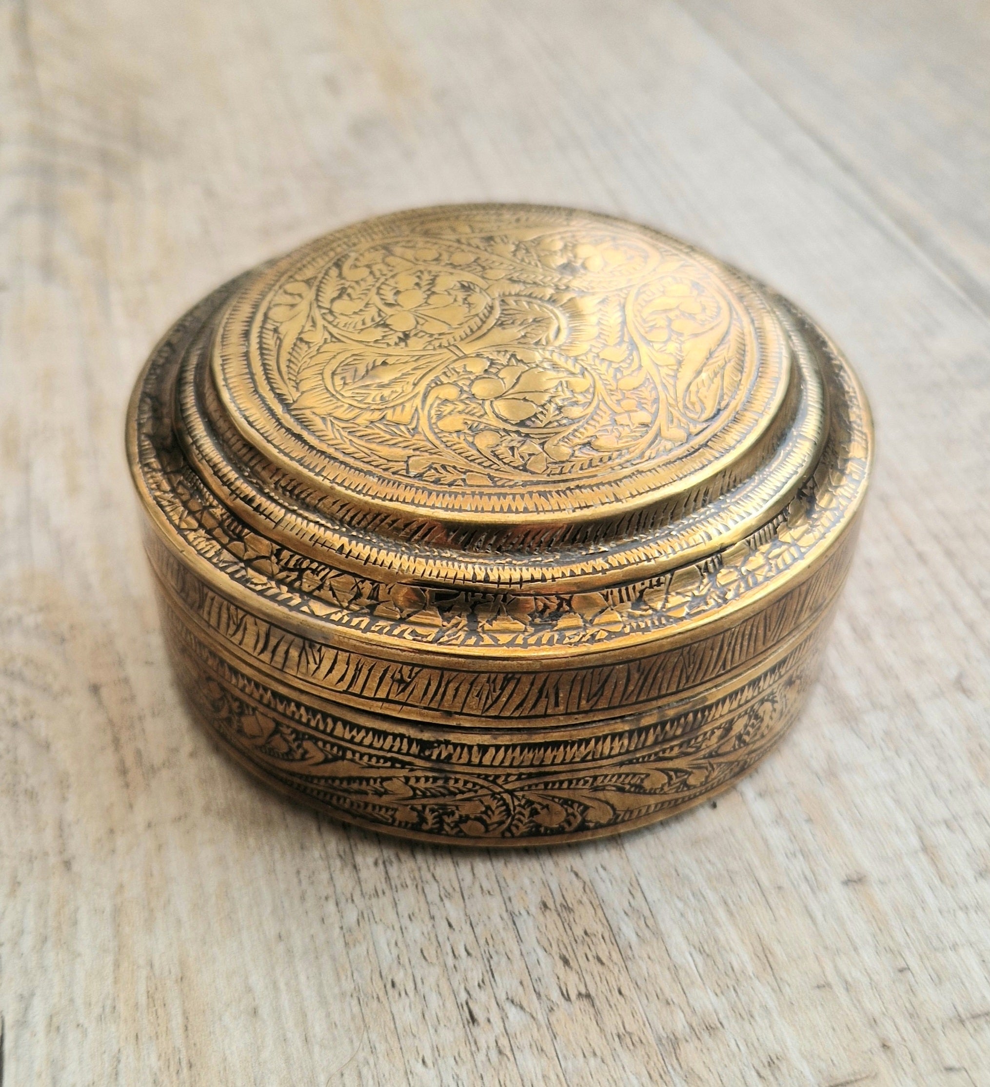 Antique 19th Century Deccan Indian Floral Engraved Pandan Brass Betel Nut Box