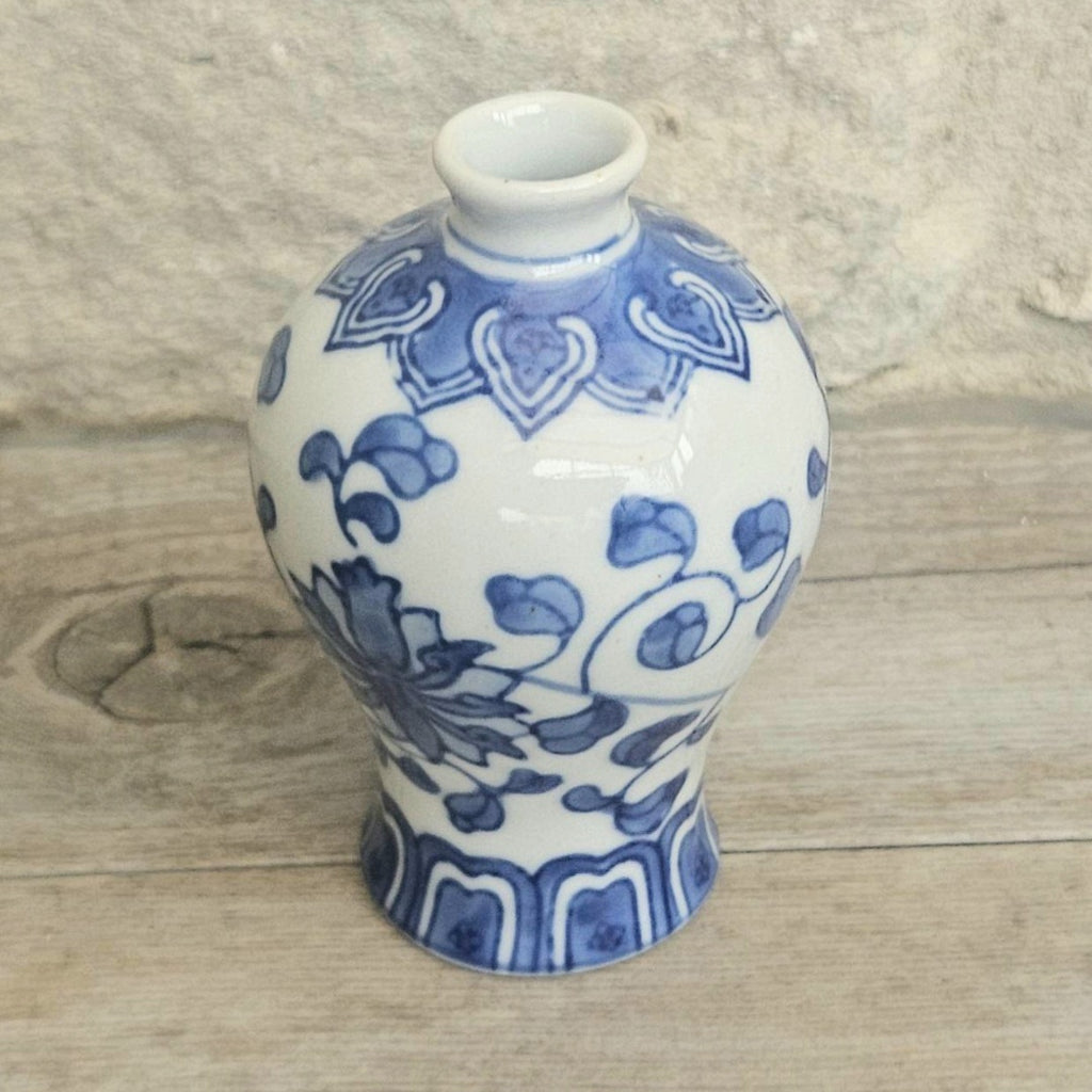 Vintage Oriental Miniature Vase Blue and White Chinese Porcelain Hand Painted 8.5cm