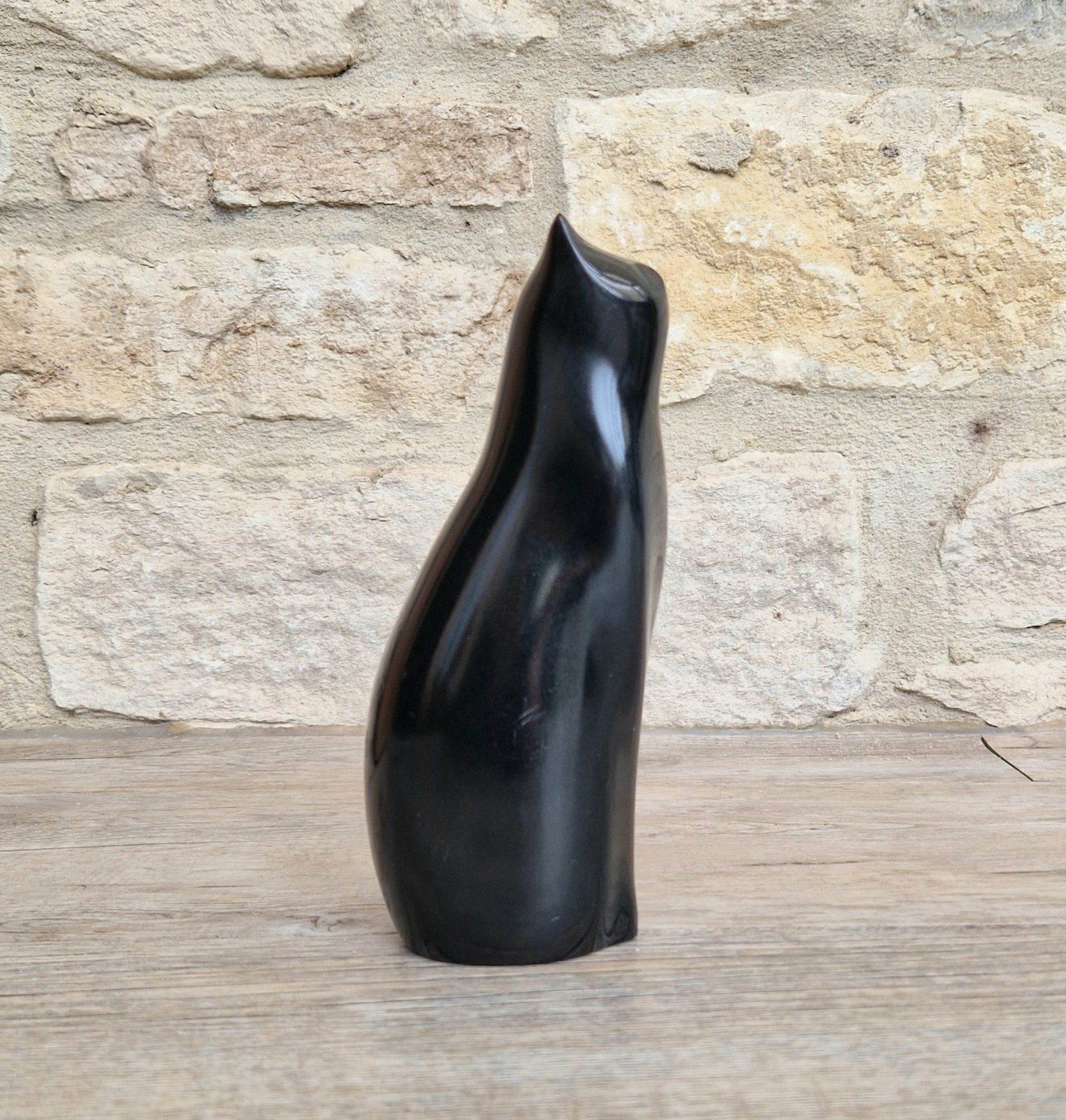 Perry Lancaster Sitting Cat Sculpture – Gloss Black Resin Figurine,Mid Century Decor 17cm