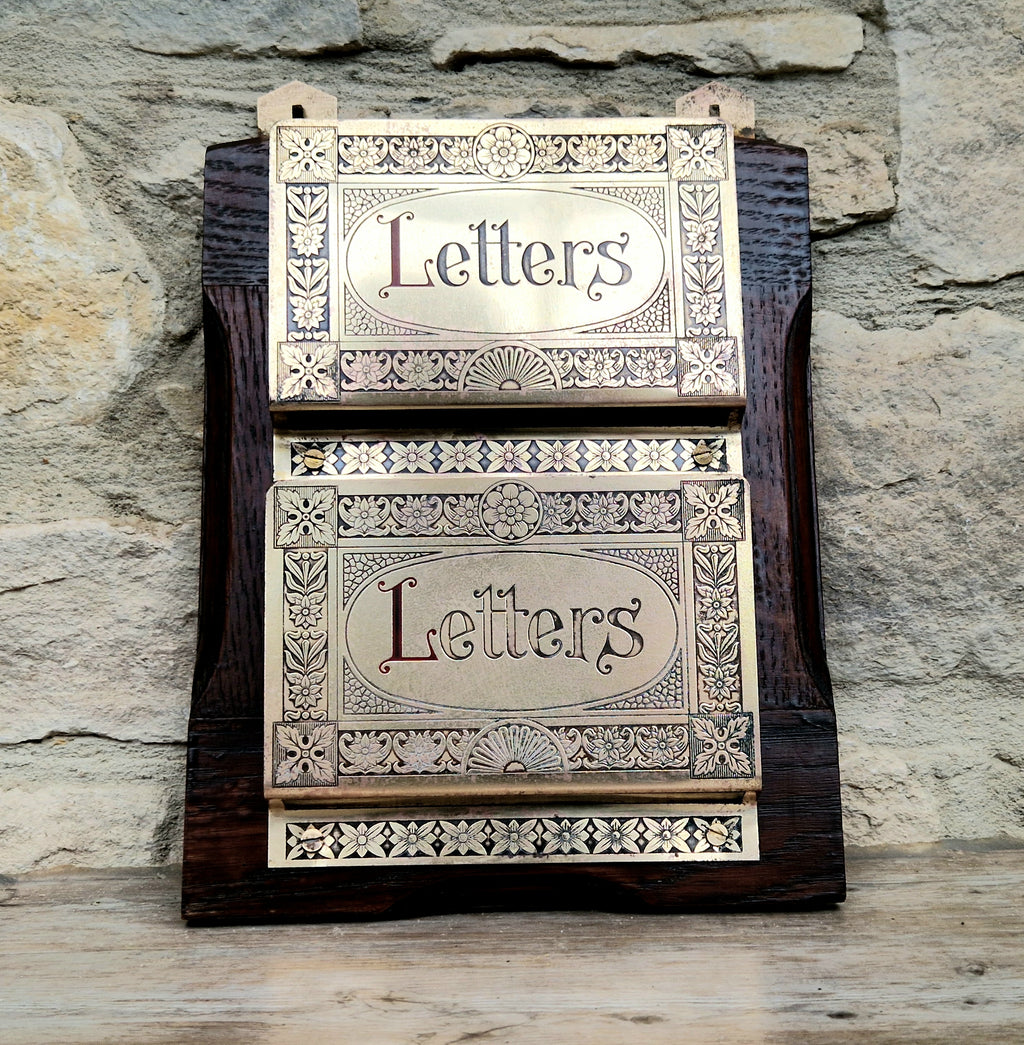 Antique Arts & Crafts Brass And Quarter Sawn Oak Gentleman's Wall Letter Rack