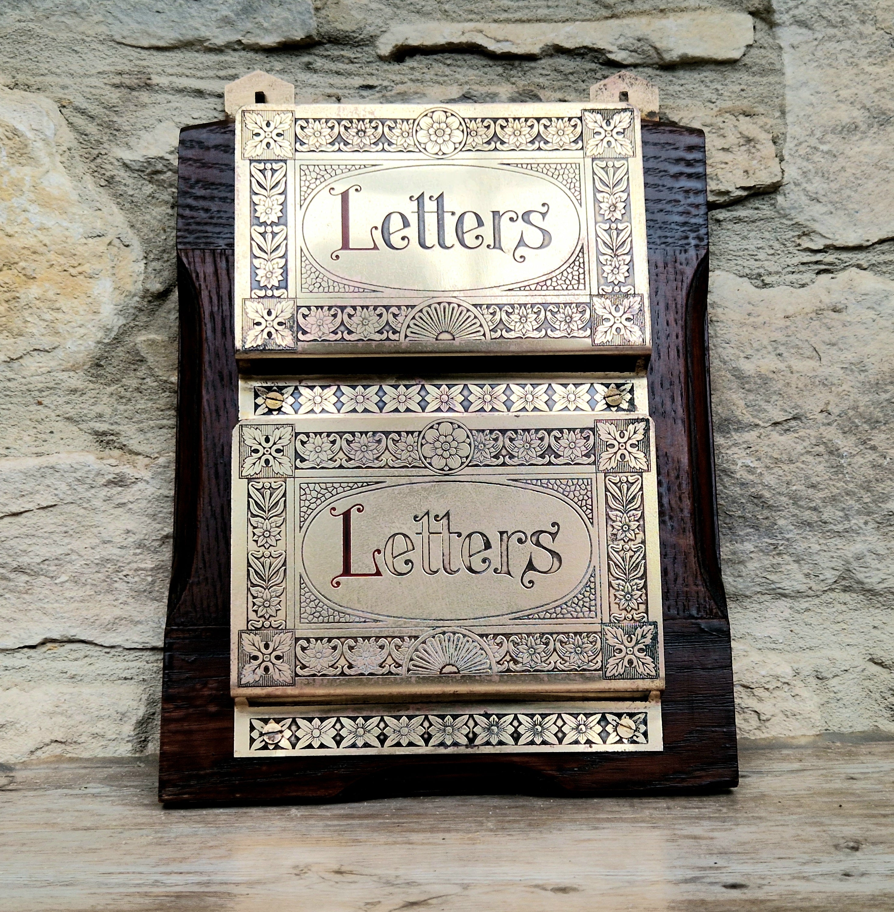 Antique Arts & Crafts Brass And Quarter Sawn Oak Gentleman's Wall Letter Rack
