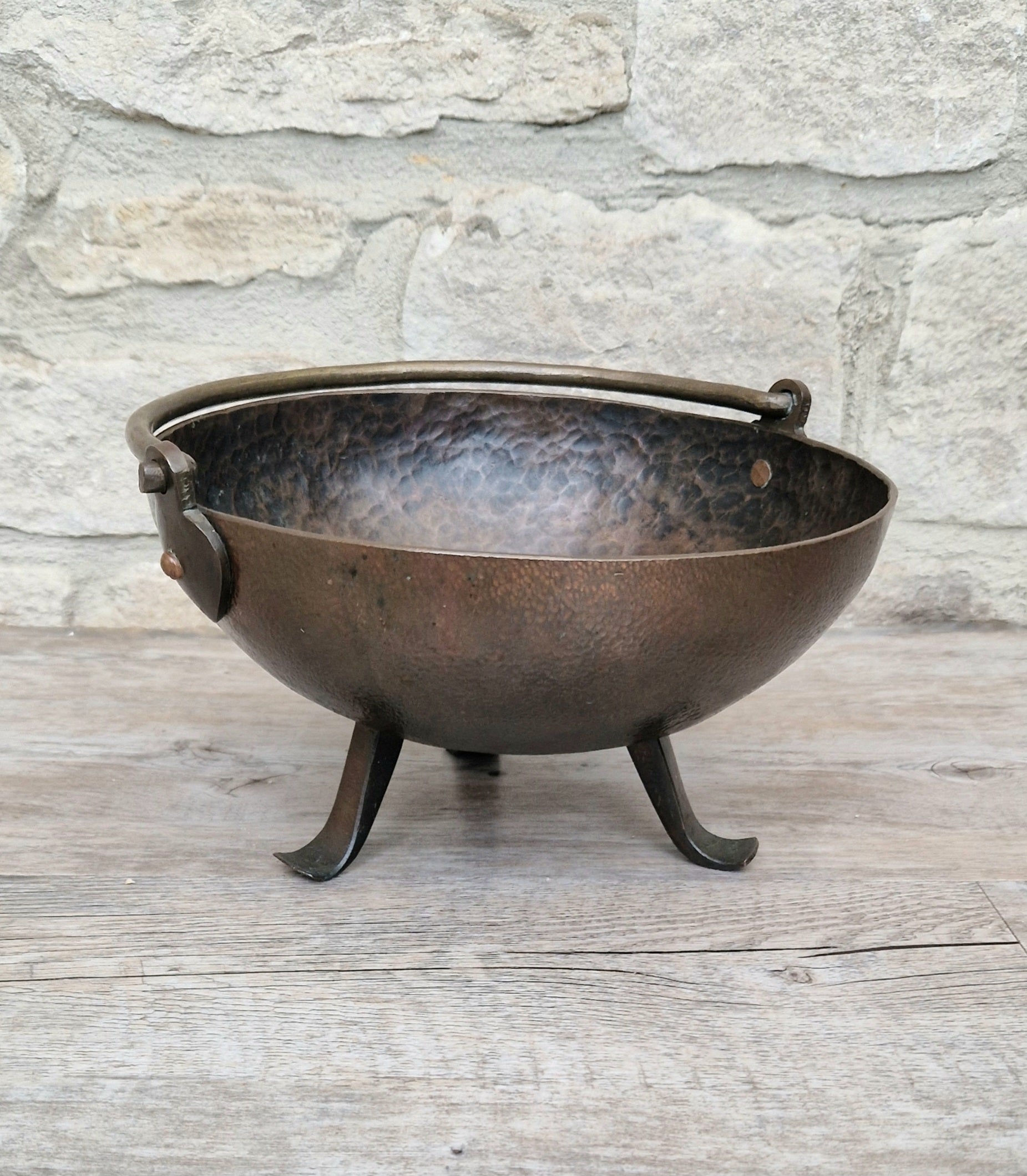 Antique Arts & Crafts Hand Beaten Solid Copper Brass Handled Tri-Foot Planter Bowl c.1890-1900's