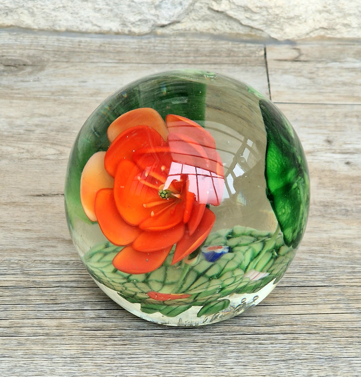 Vintage Giant Magnum Red Flower & Frogs Art Glass Sphere Ball Paperweight 9.5cm 1.4kg