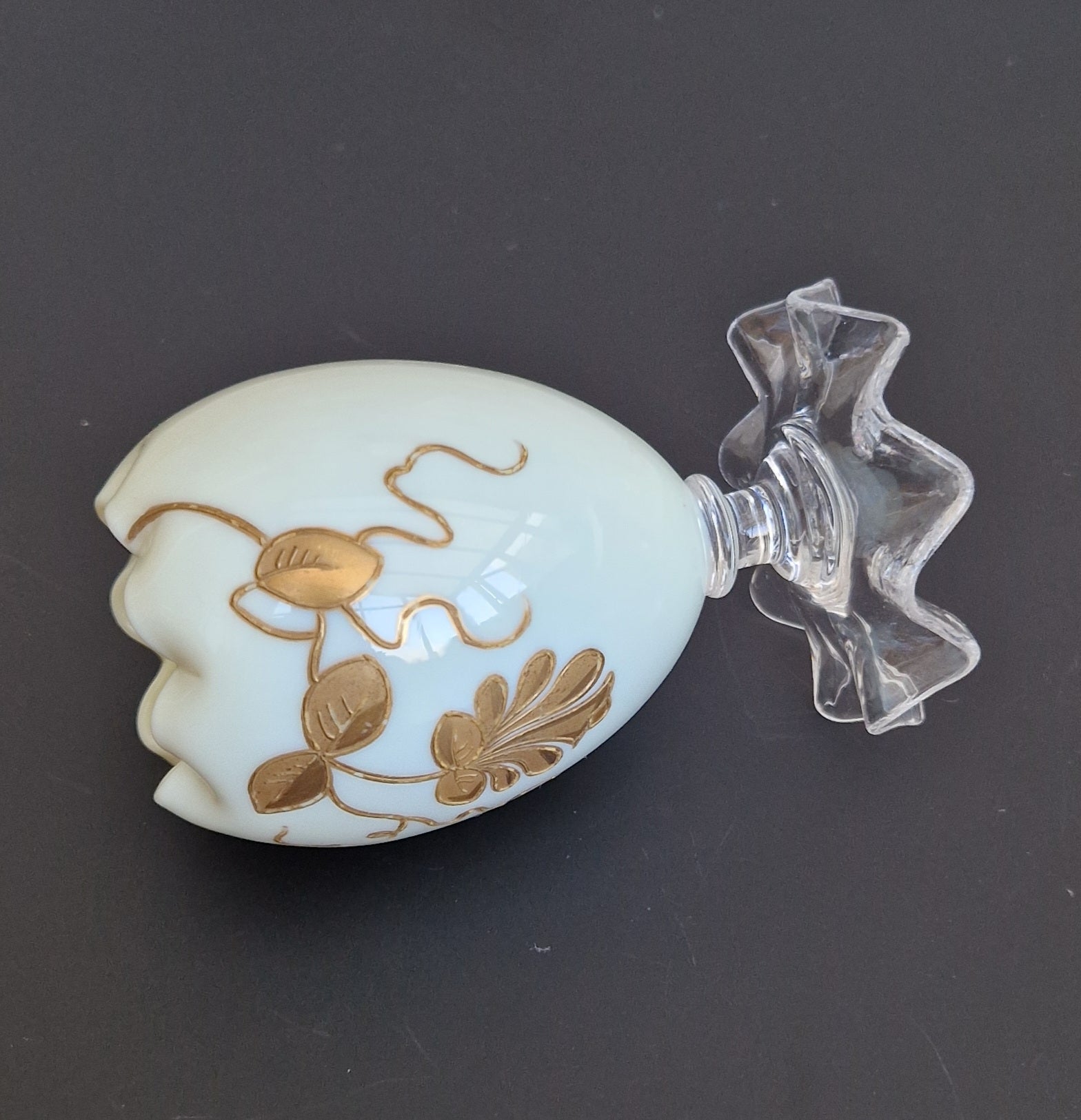 Thomas Webb & Sons Egg-Shaped Gilded Opaline Glass Posy Vase c.1880