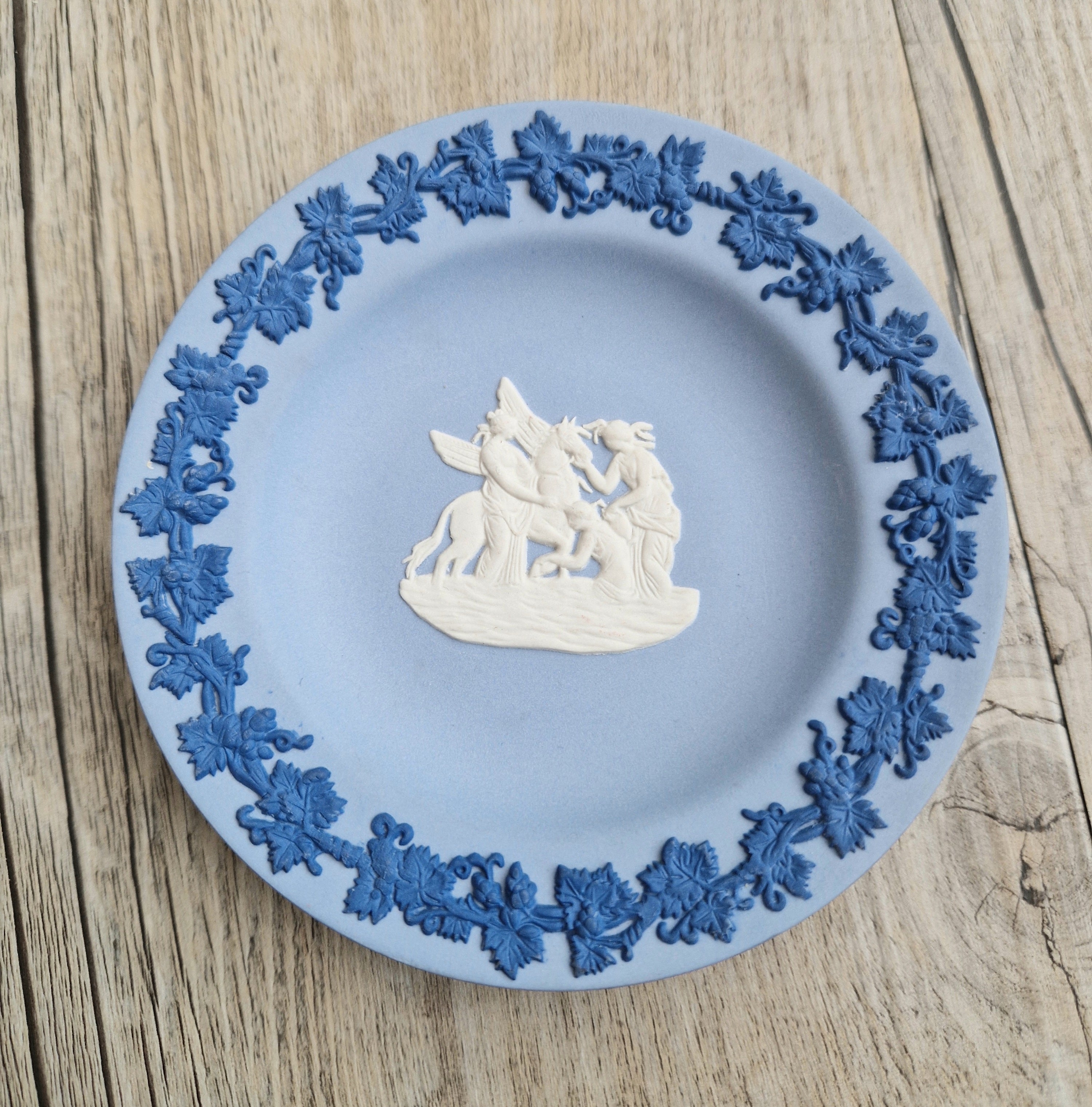 Wedgwood Jasper Tri Colour Pegasus 3 Muses Mini Pin PlateSigned Tony Baggott