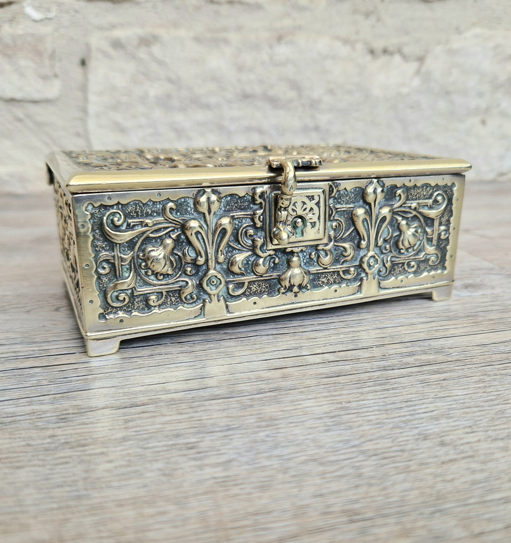 Antique Erhard & Söhne Silvered Brass High Relief Rapousse Renaissance Revival Clasp Casket Box