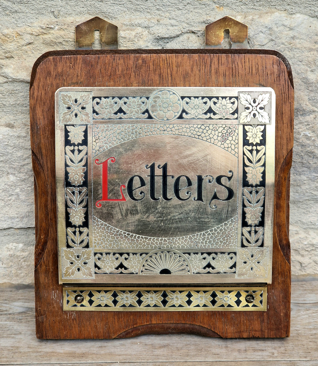 Antique Arts & Crafts Brass And Quarter Sawn Oak Gentleman's Wall Single Carved Letter Rack