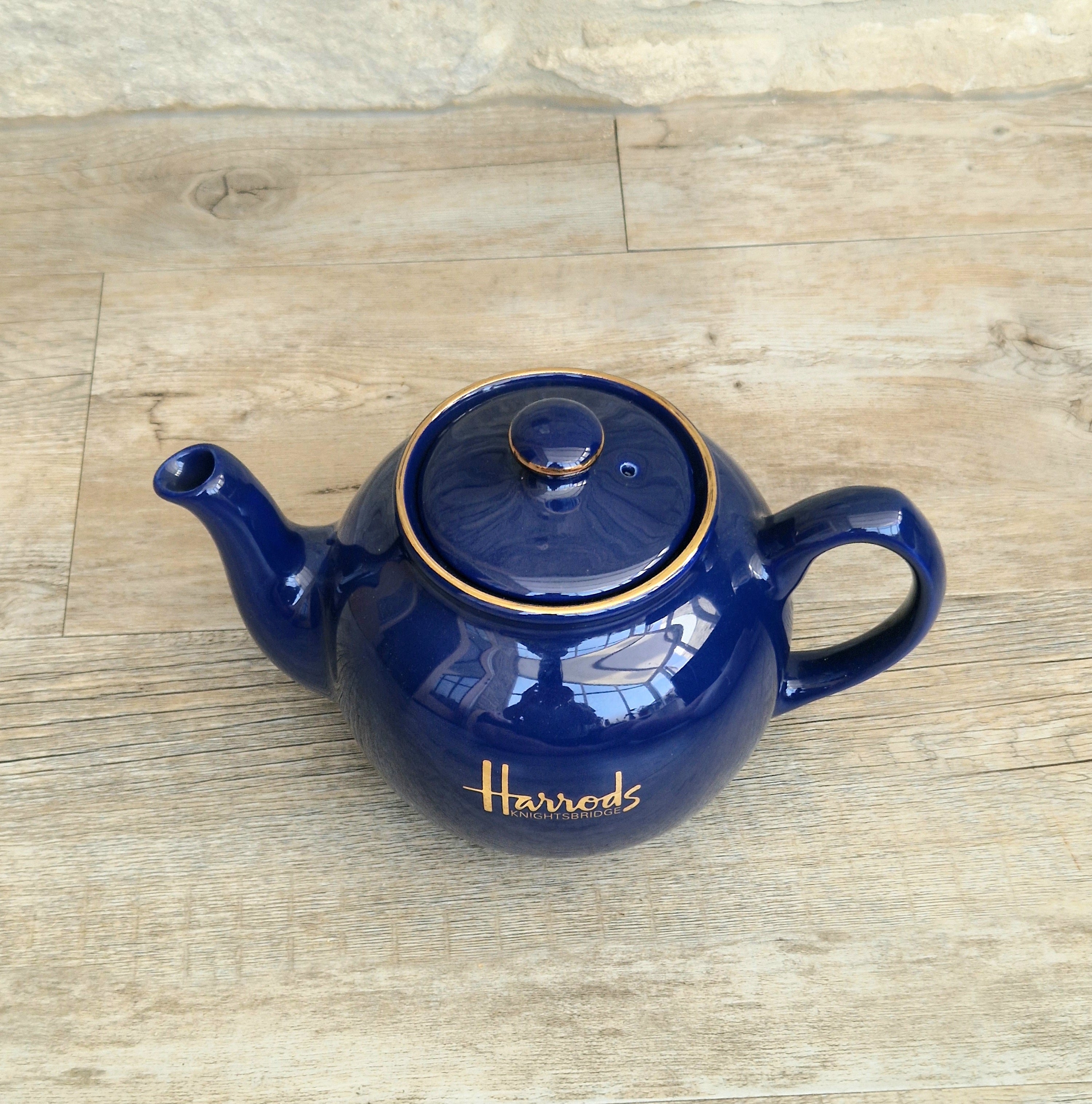 Harrods London Teapot Large Blue 2 Pint Sadler Made in England Vintage Collectible Kitchenware