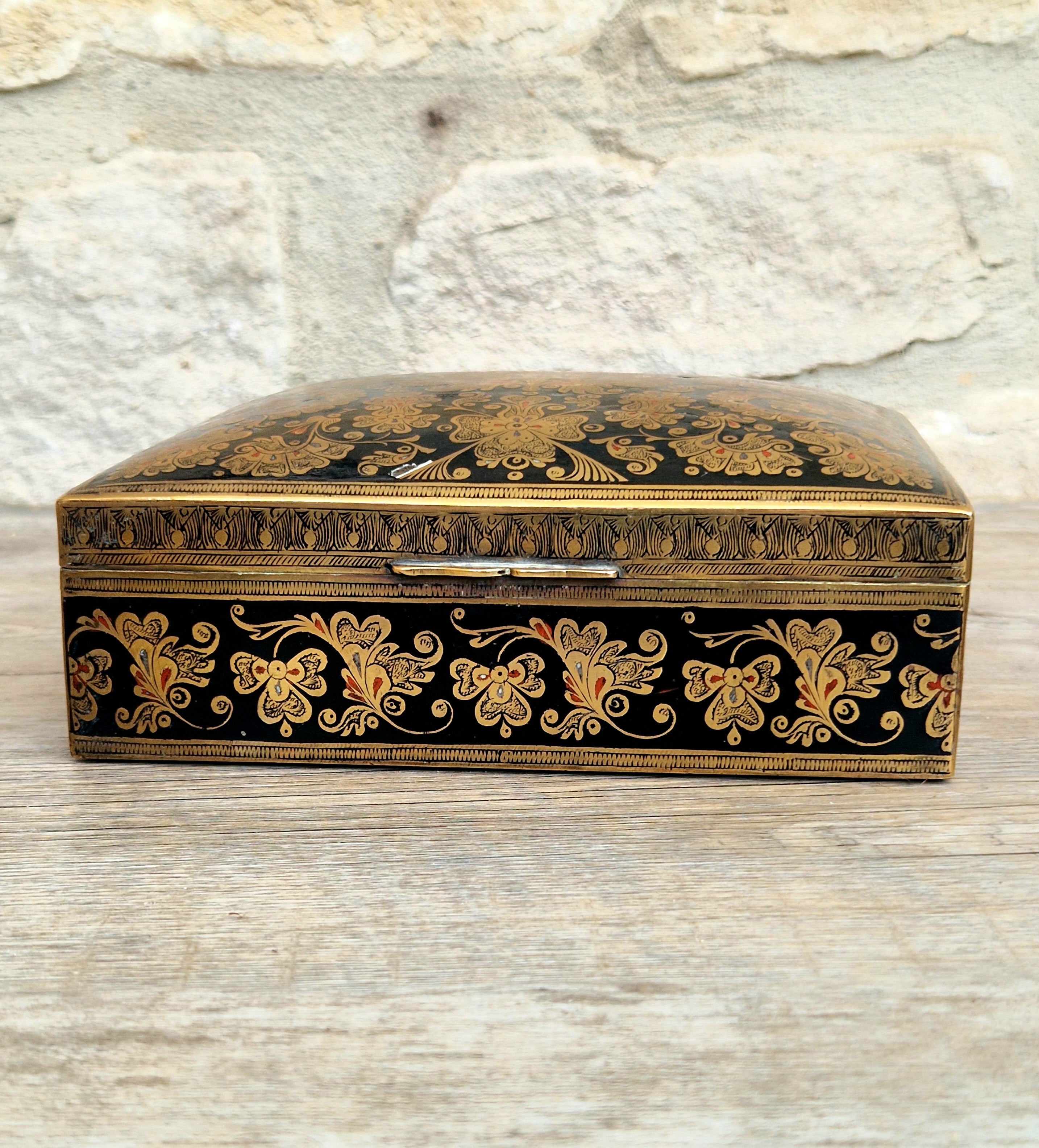 Vintage Brass Black Enamelled Large Ornate Teak-Lined Desk Cigar Box