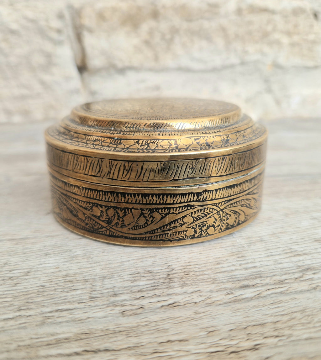 Antique 19th Century Deccan Indian Floral Engraved Pandan Brass Betel Nut Box