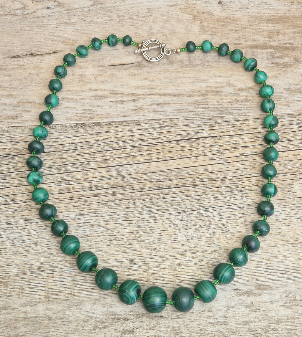 Vintage Graduated Malachite Round Bead T-Bar Clasp Necklace (60cm)