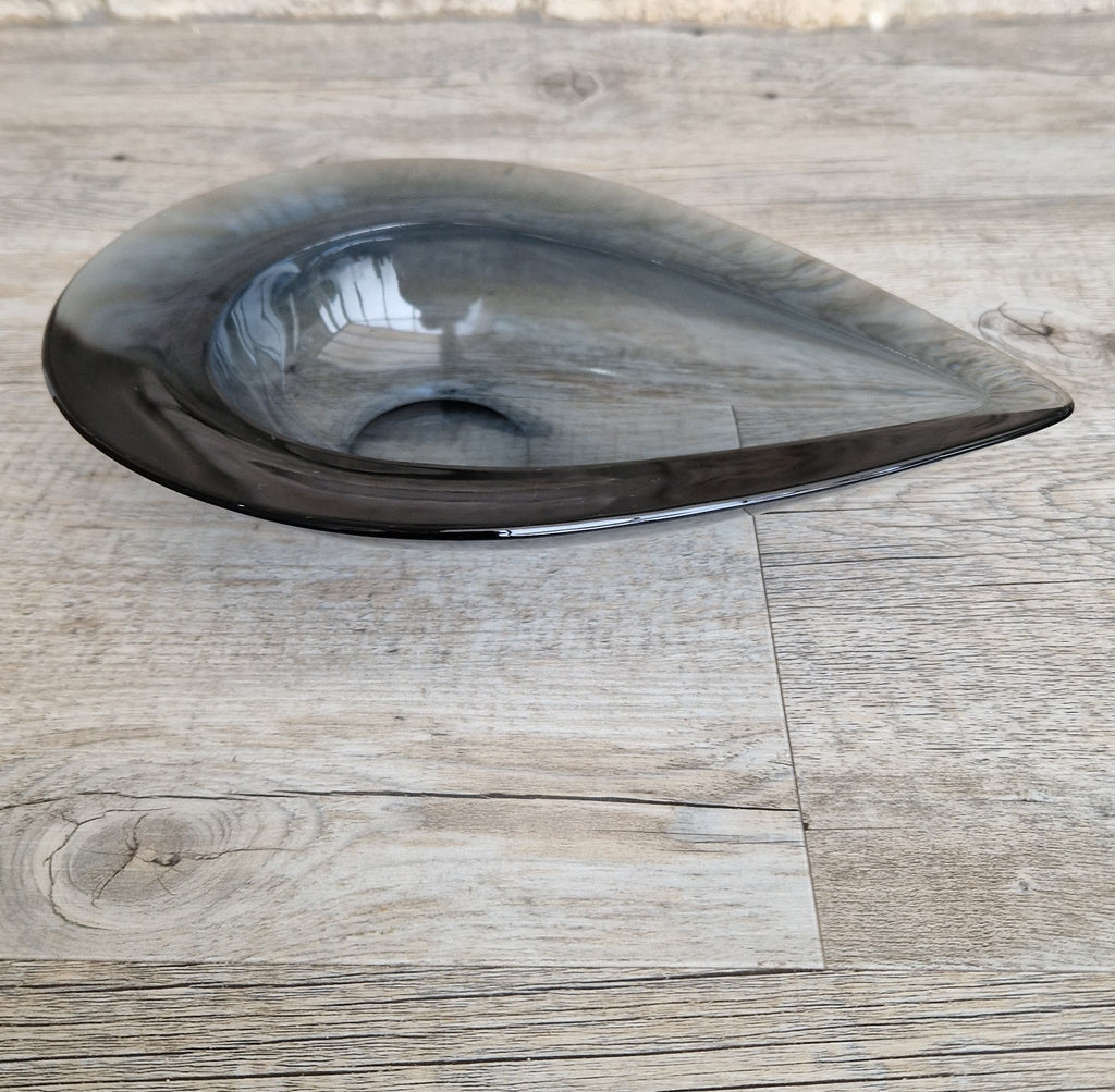 Sasaki Glass Teardrop Bowl: Mid-Century Modern Design