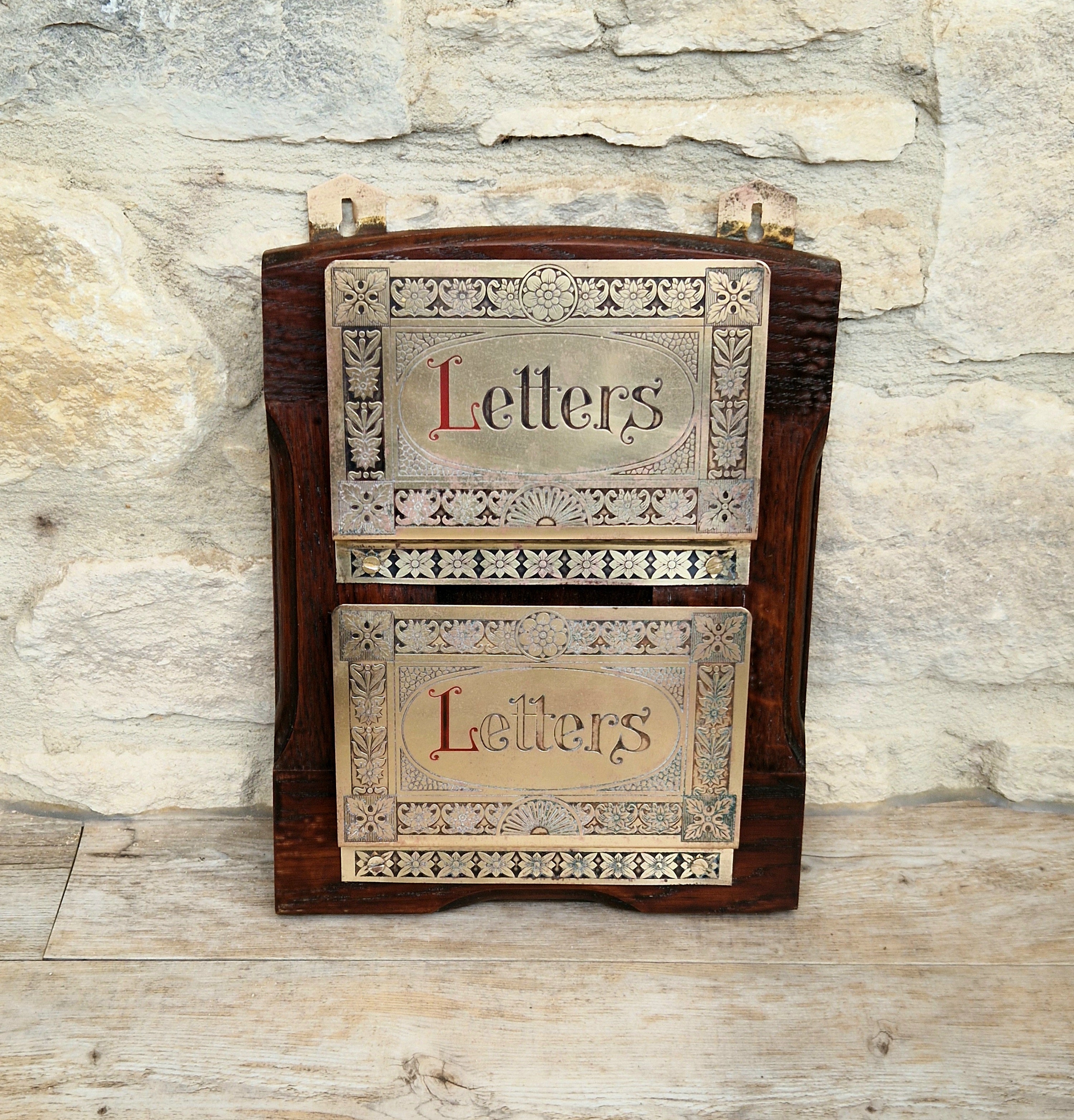 Antique Arts & Crafts Brass And Quarter Sawn Oak Gentleman's Wall Letter Rack
