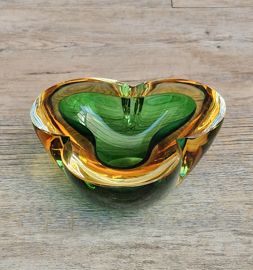 Mid-Century Tri-Form Seguso Sommerso Murano Art Glass Bowl Amber & Green 1970s 13cm