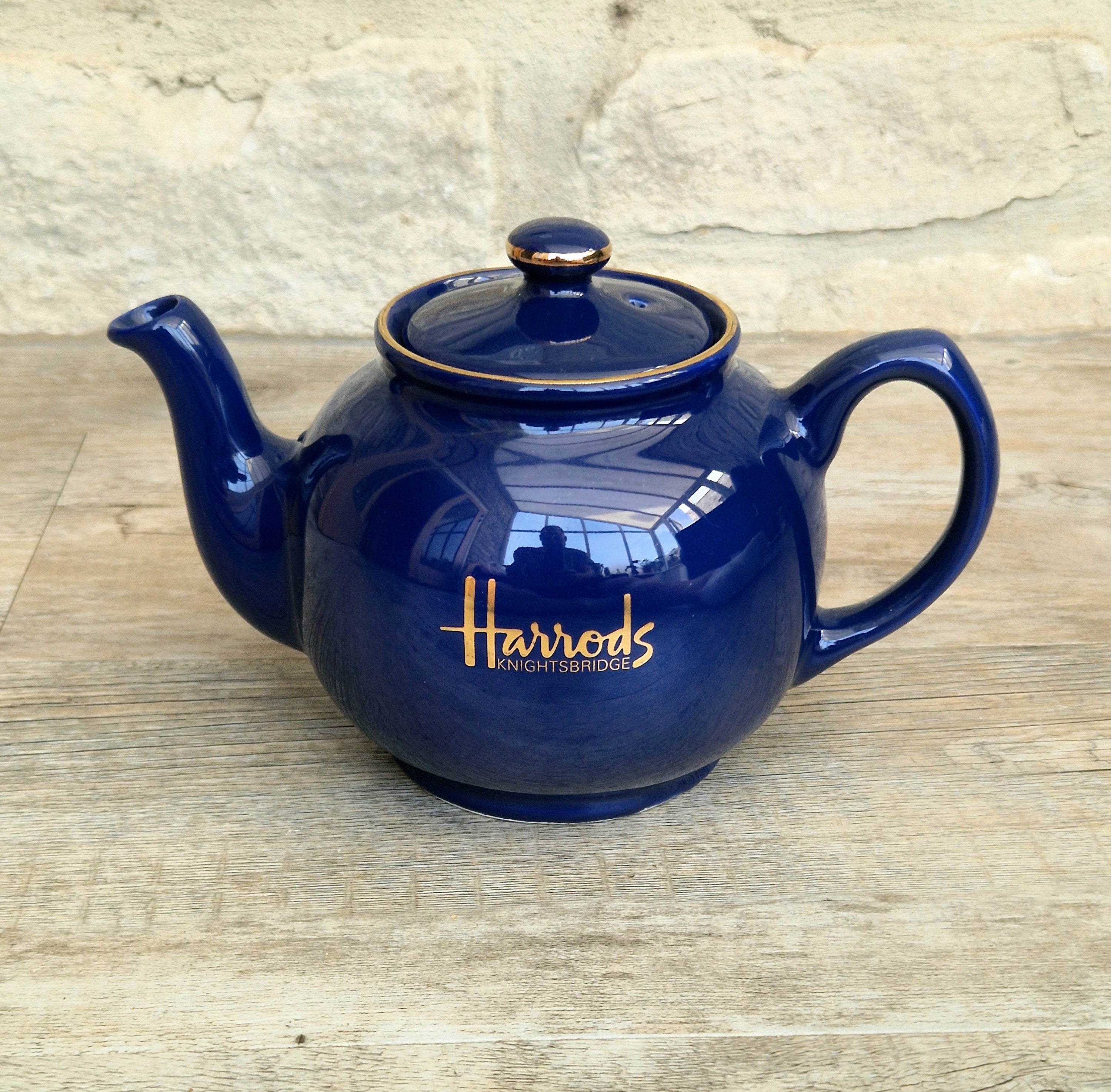 Harrods London Teapot Large Blue 2 Pint Sadler Made in England Vintage Collectible Kitchenware