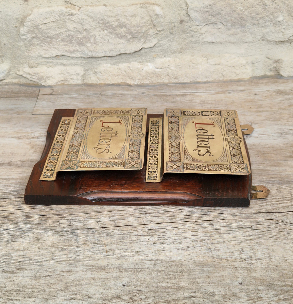 Antique Arts & Crafts Brass And Quarter Sawn Oak Gentleman's Wall Letter Rack