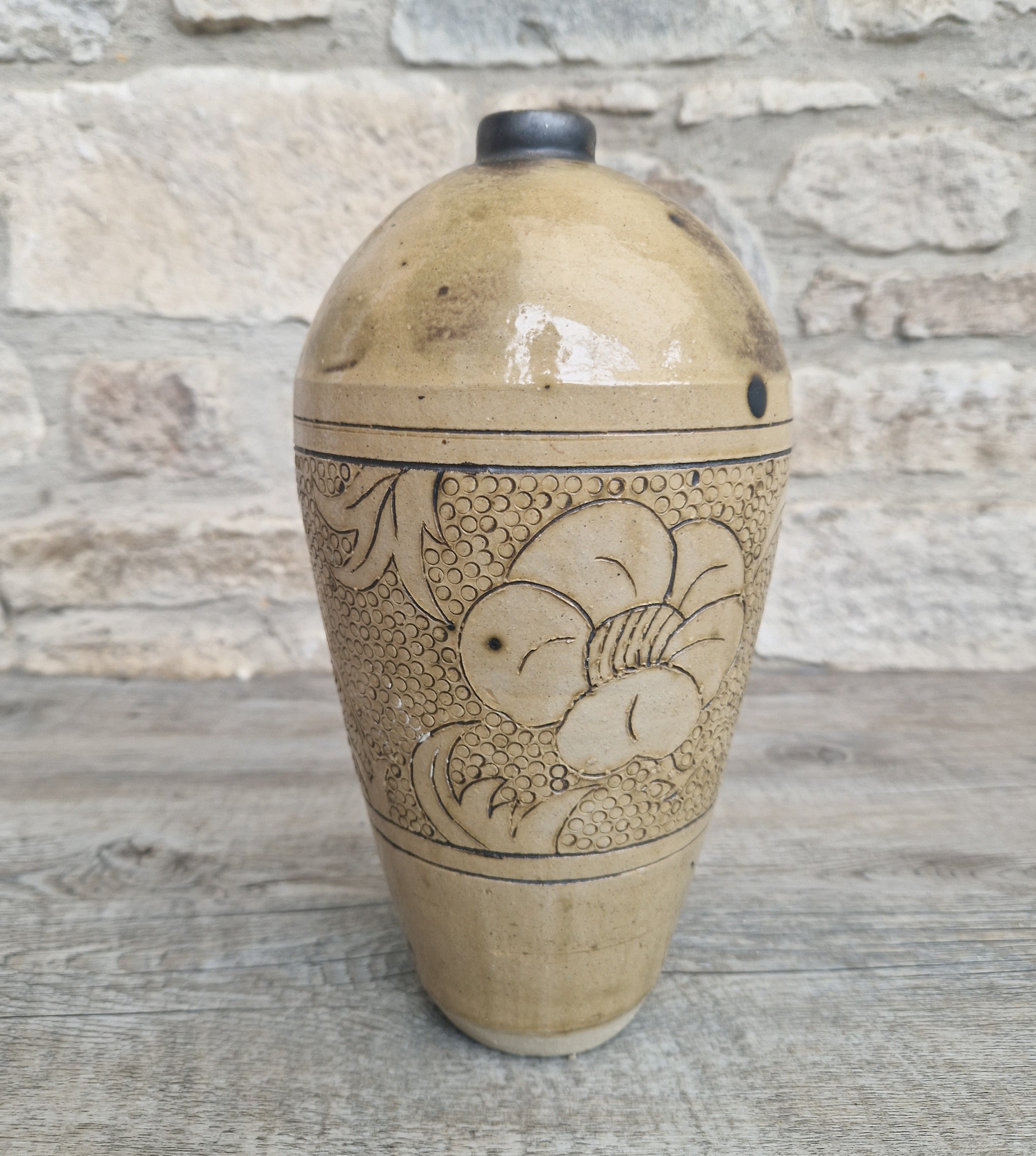 Large Chinese Cizhou Ware Meiping Style Stoneware Vase With Incised Floral Motif Design