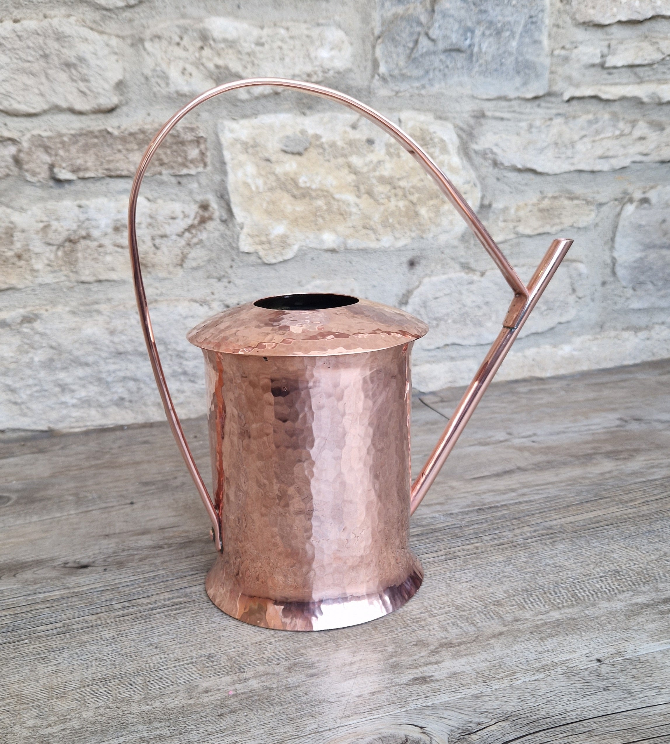 Rare Vintage English Arts & Crafts Heavy Hammered Copper Cylinder Indoor Watering Can 1930s