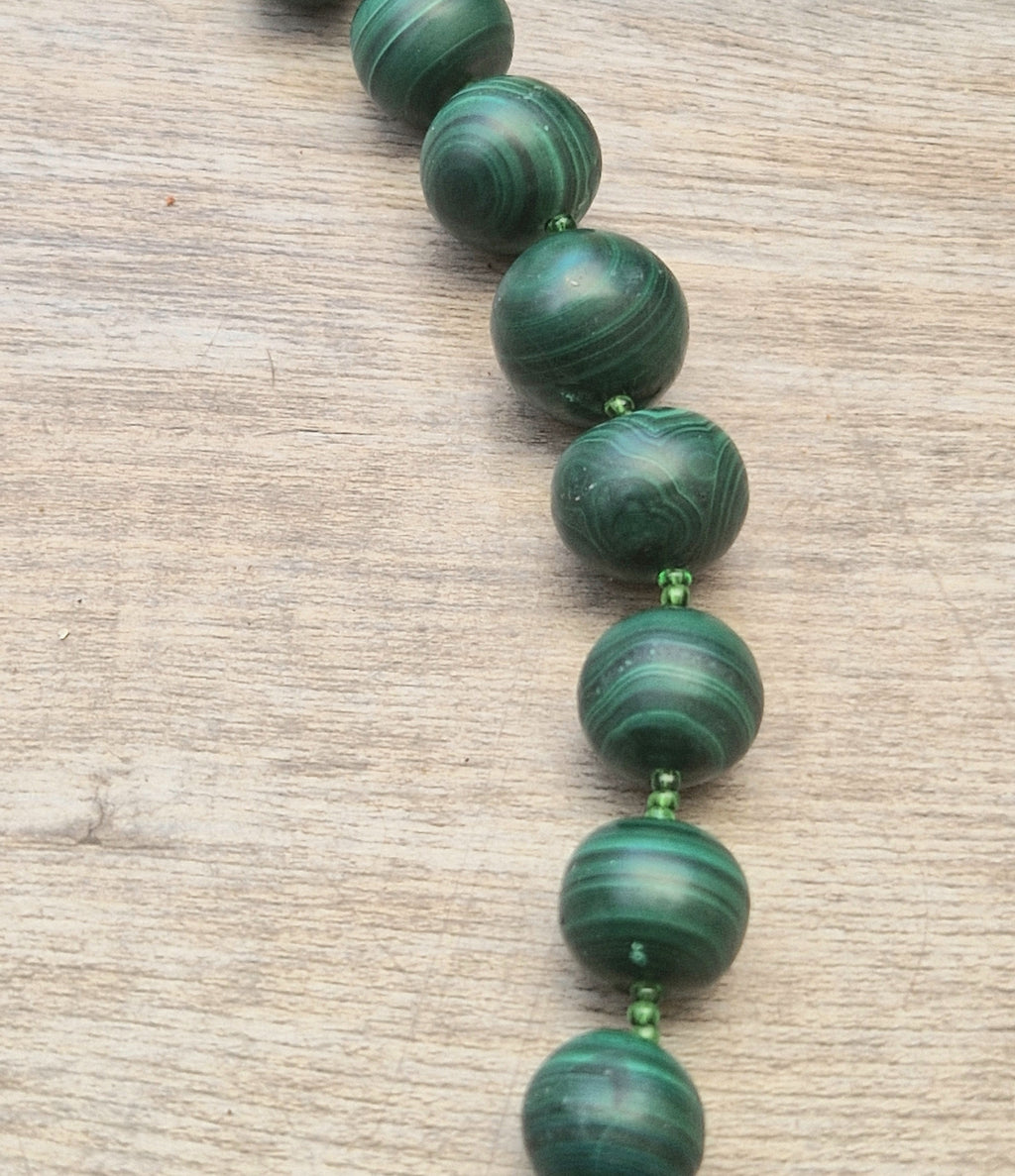 Vintage Graduated Malachite Round Bead T-Bar Clasp Necklace (60cm)