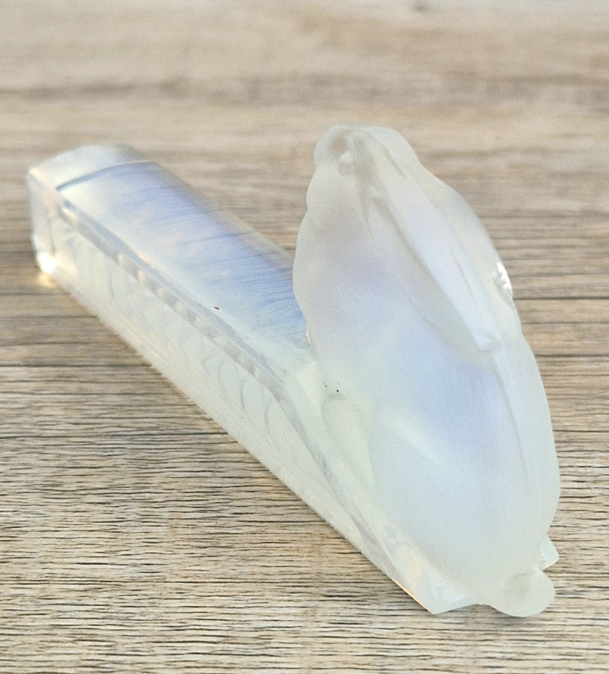 Vintage Etling France Opalescent Glass Rabbit Knife Rest Art Deco Opaline Figurine 11cm