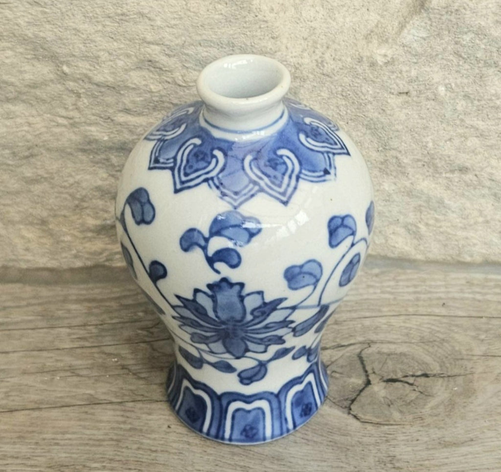 Vintage Oriental Miniature Vase Blue and White Chinese Porcelain Hand Painted 8.5cm