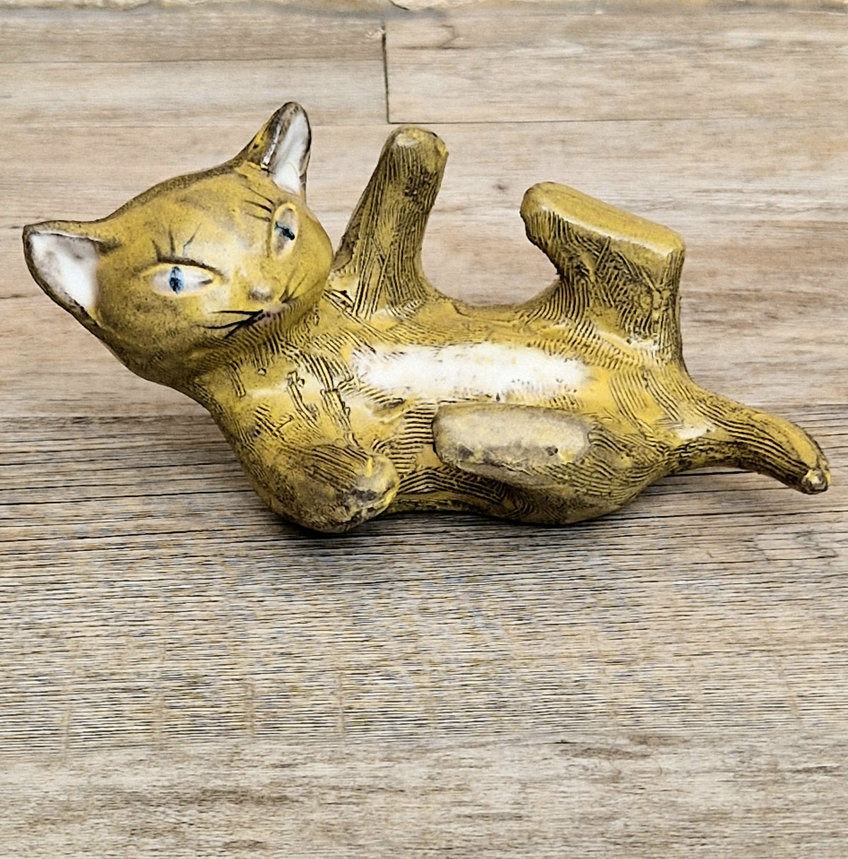 Vintage Mid-Century Upsala Ekeby Swedish Pottery Cat Figurine By Dorothy Clough 1956-67.