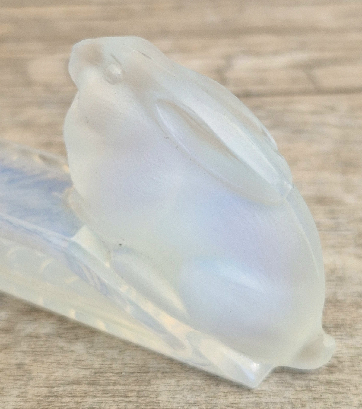 Vintage Etling France Opalescent Glass Rabbit Knife Rest Art Deco Opaline Figurine 11cm