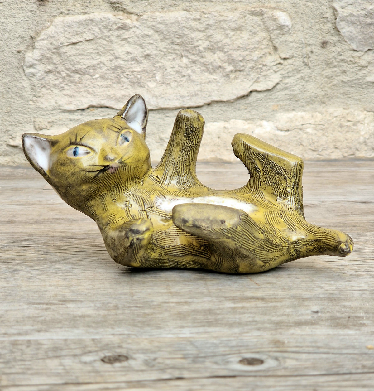 Vintage Mid-Century Upsala Ekeby Swedish Pottery Cat Figurine By Dorothy Clough 1956-67.