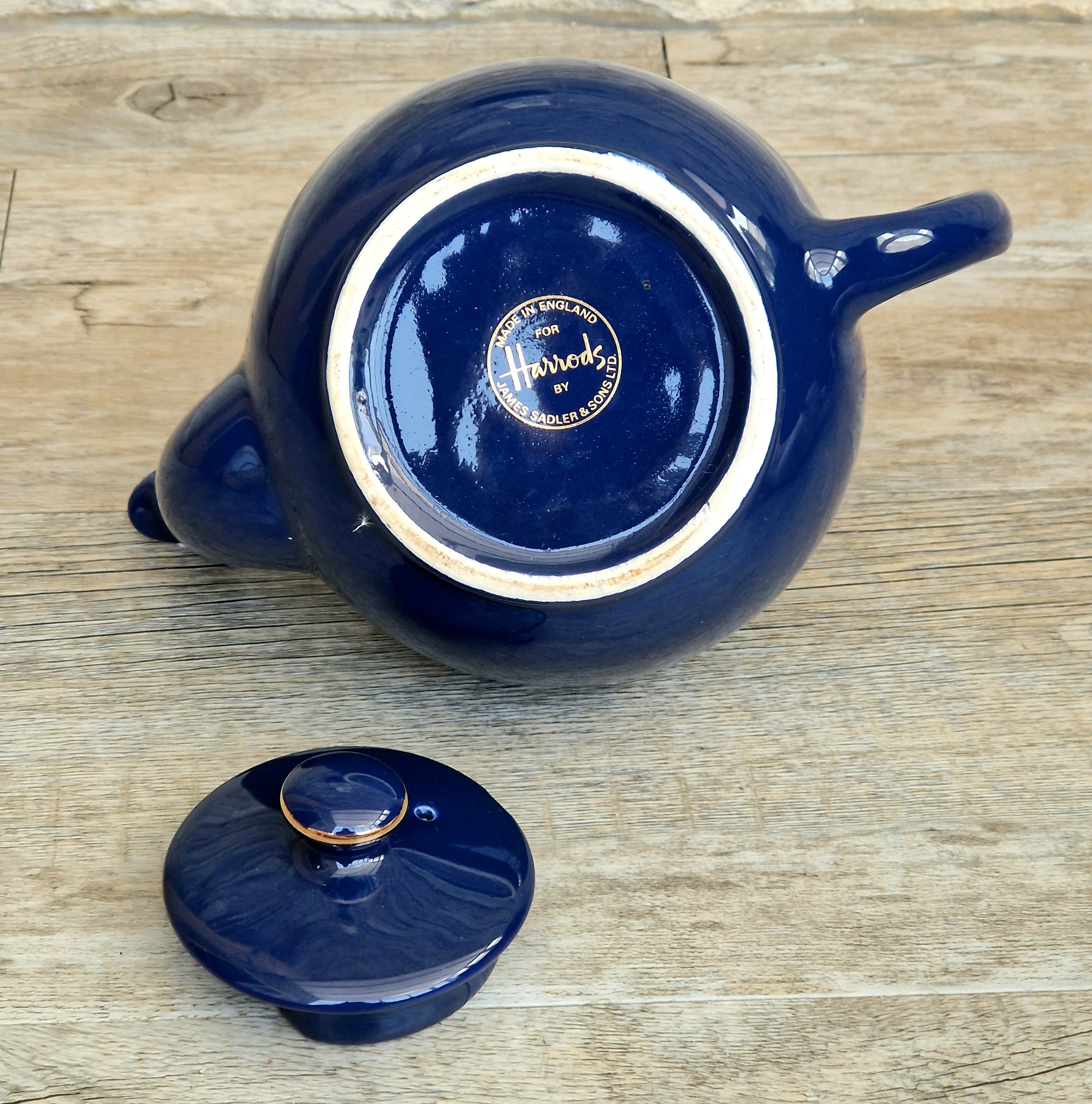 Harrods London Teapot Large Blue 2 Pint Sadler Made in England Vintage Collectible Kitchenware