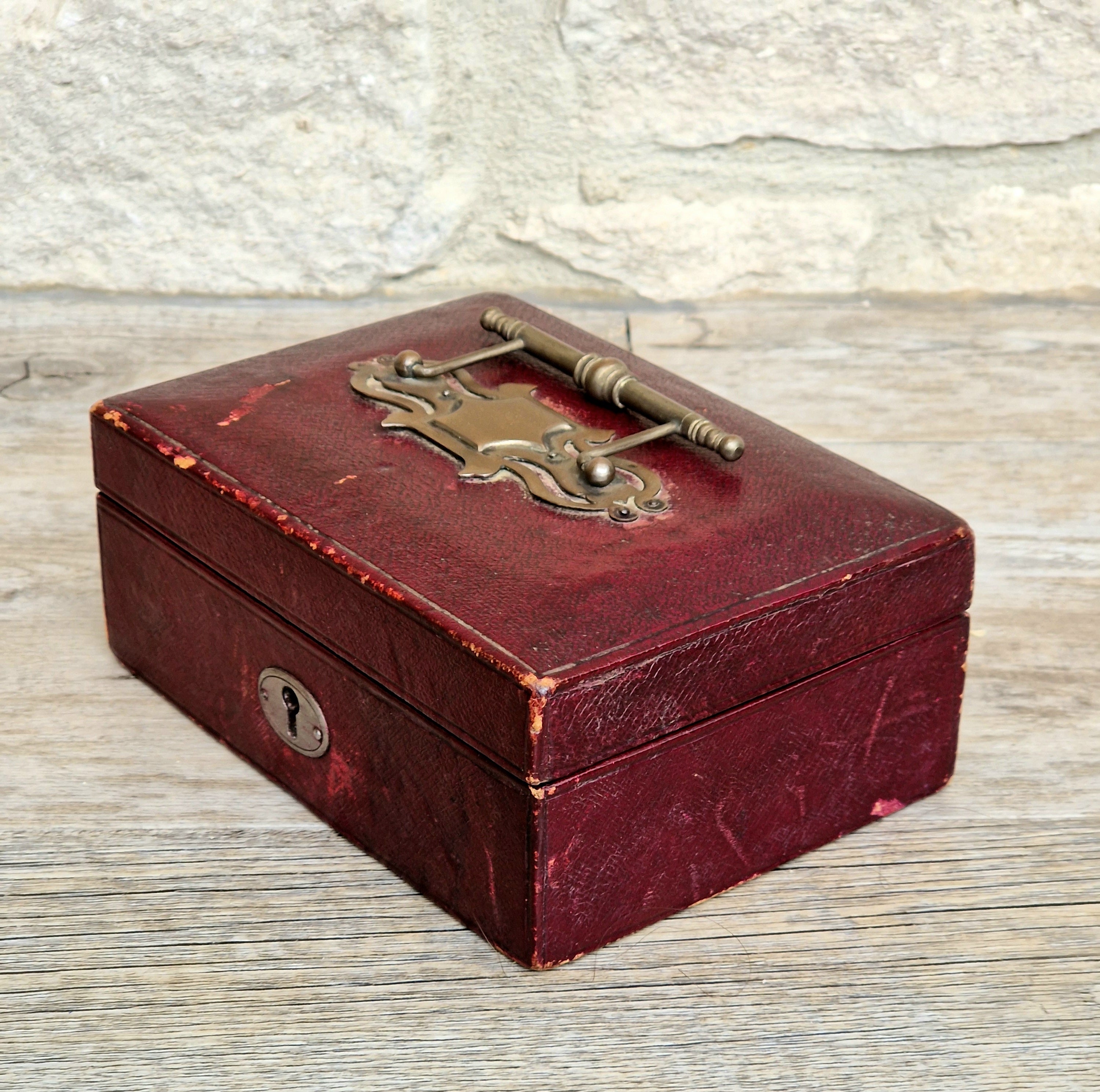 Fine Antique Victorian c.1890 Morrocan Red Leather Bullion Box Coin Box Safe