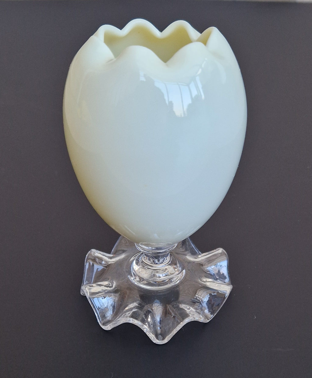Thomas Webb & Sons Egg-Shaped Gilded Opaline Glass Posy Vase c.1880