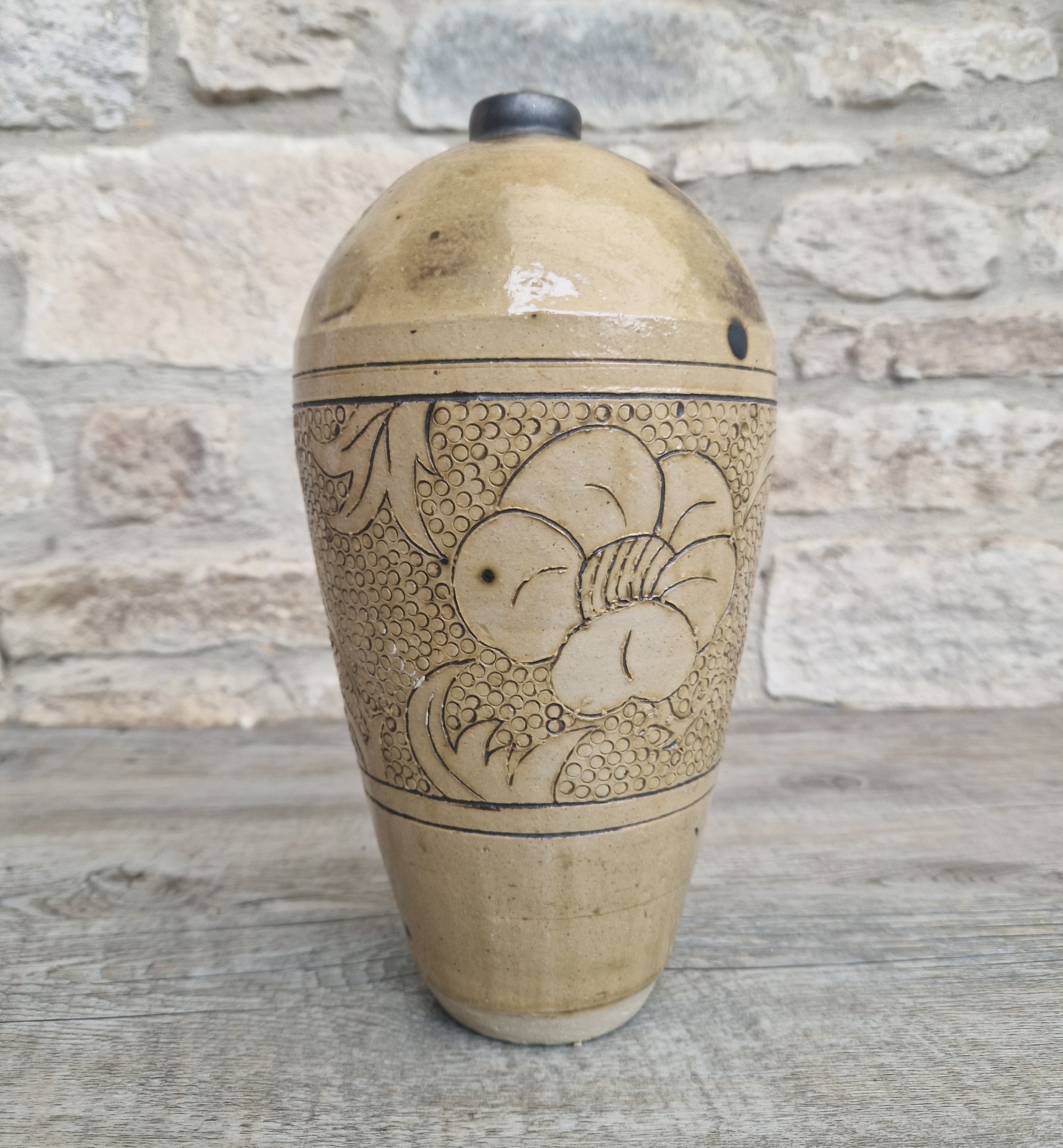 Large Chinese Cizhou Ware Meiping Style Stoneware Vase With Incised Floral Motif Design
