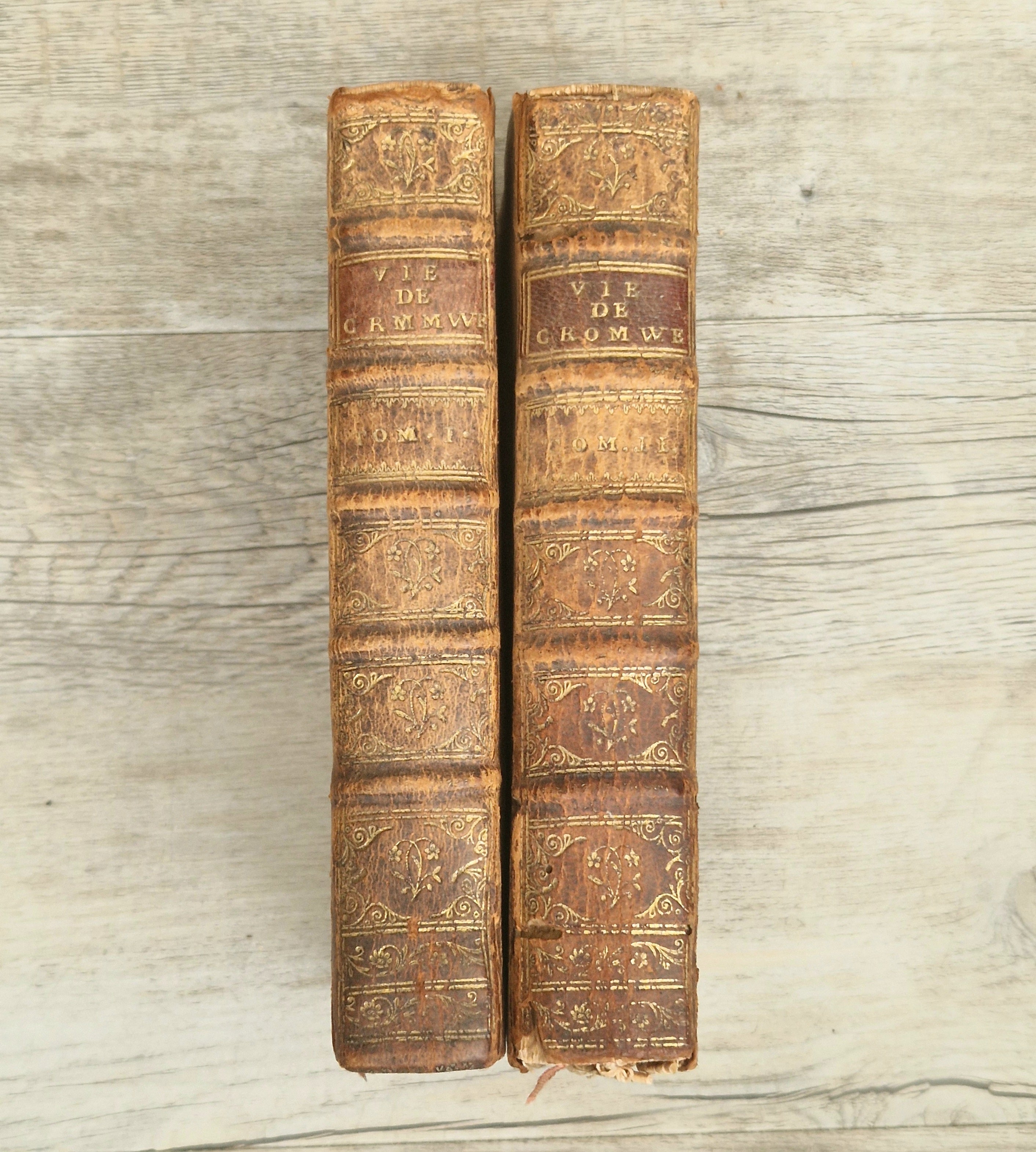 La Vie D'Oliver Cromwell 1746 Gregoire Leti Very Rare 2 Volume Antiquarian Book French