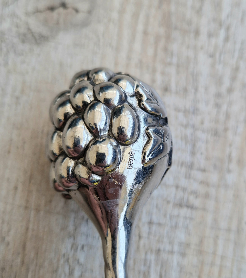 Vintage Silver Plated Silea Bunch of Grapes Style Champagne Bubble Keeper