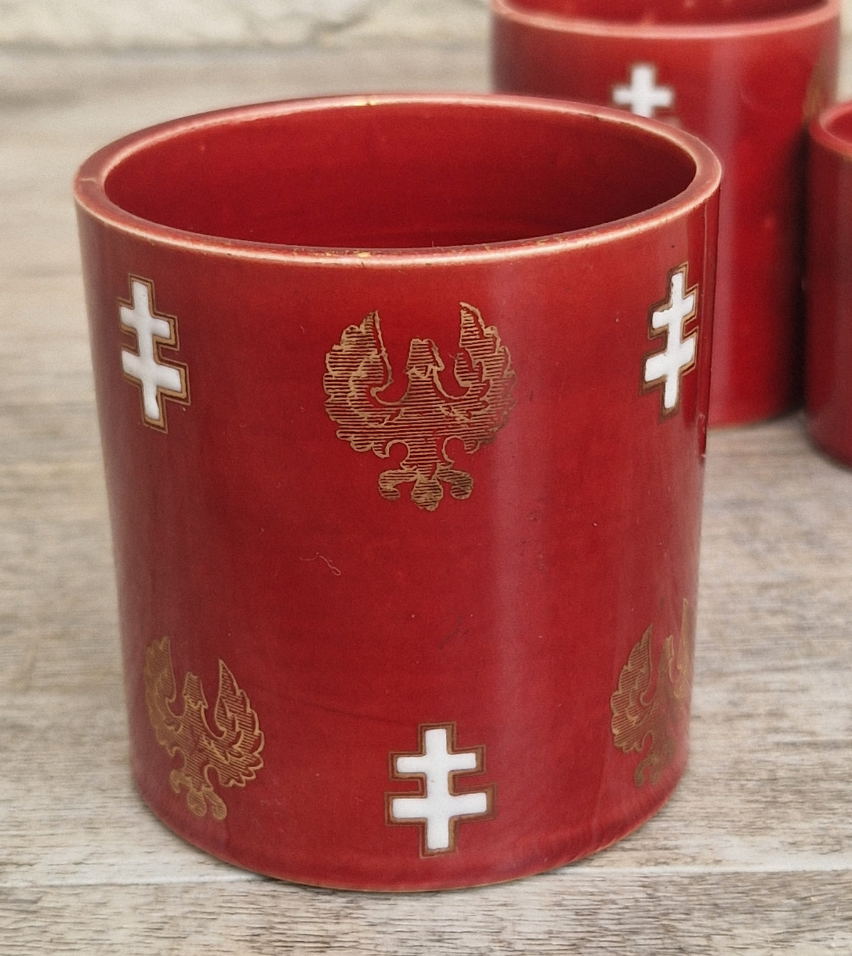 Rare Antique French Lunéville Ceramic Nesting Beakers, Keller & Guérin, Lorraine Heraldry, Nil Desperandum, c.1890 Set