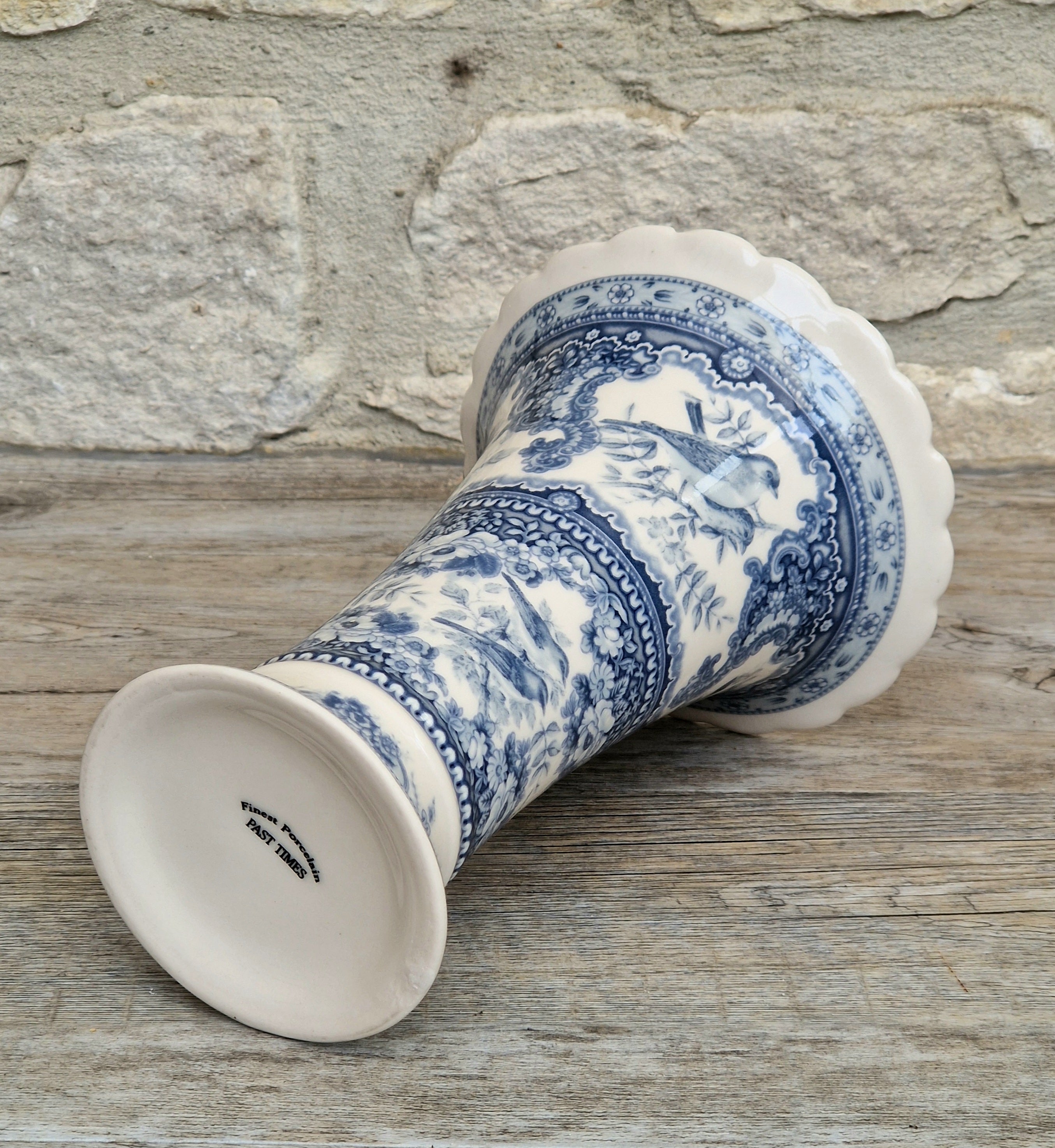 Victorian Style Porcelain Vase Blue White Birds Floral Past Times 20cm Tall Vintage