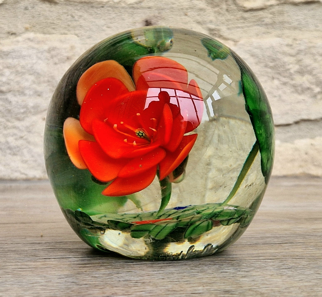Vintage Giant Magnum Red Flower & Frogs Art Glass Sphere Ball Paperweight 9.5cm 1.4kg