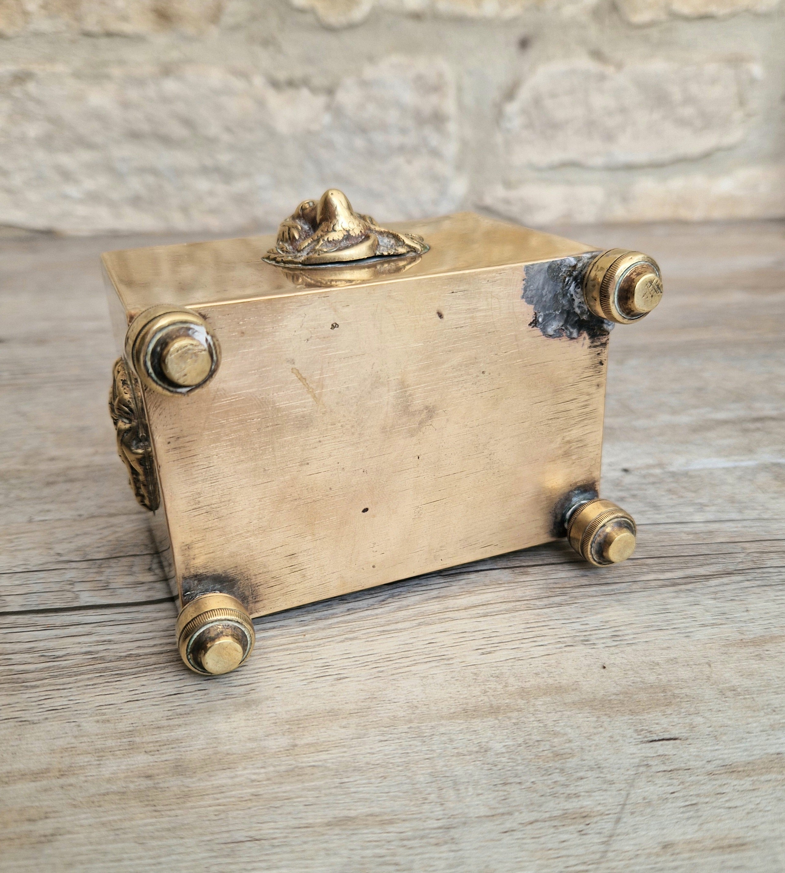 Colbrookdale Style Brass Relief Decoration Pyramid Lid Caddy Box