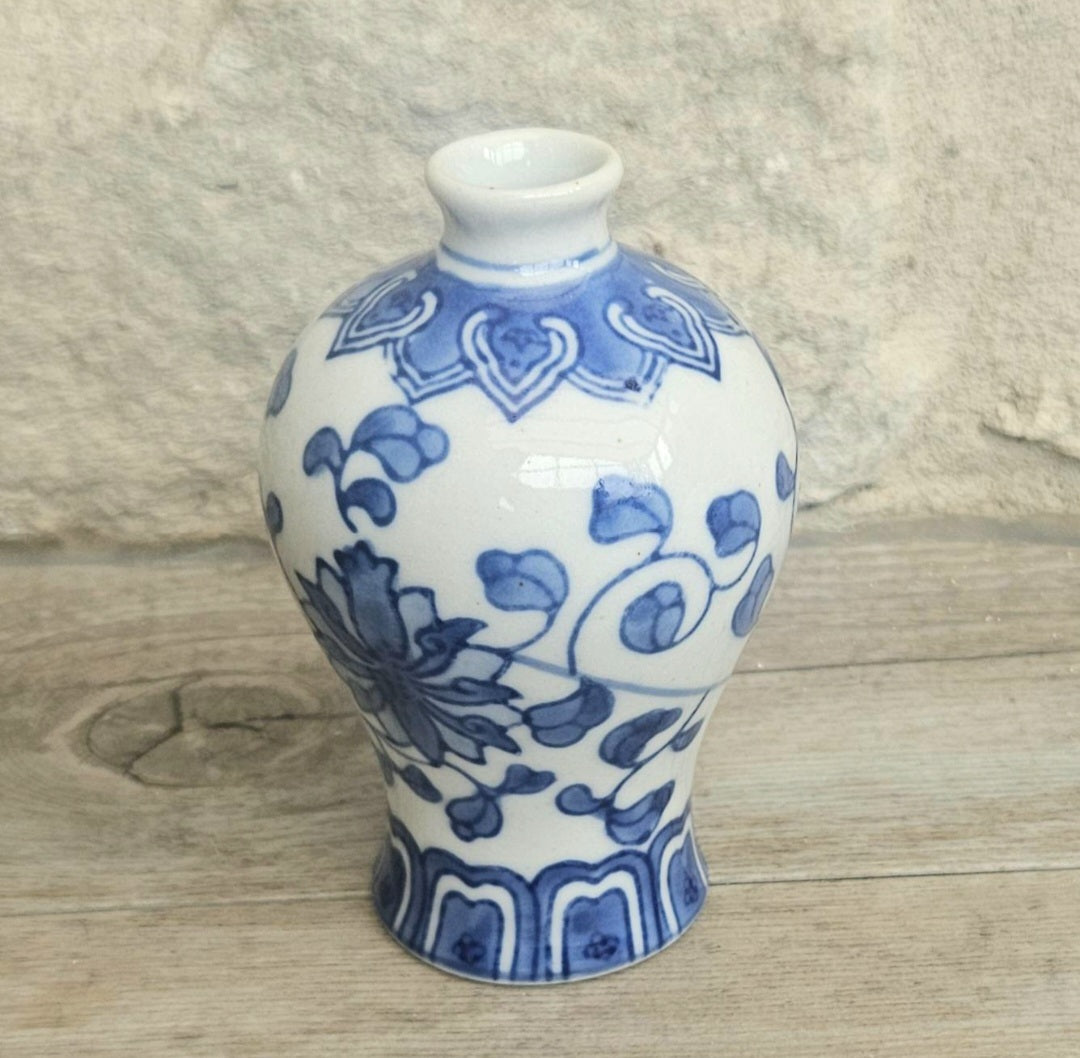 Vintage Oriental Miniature Vase Blue and White Chinese Porcelain Hand Painted 8.5cm